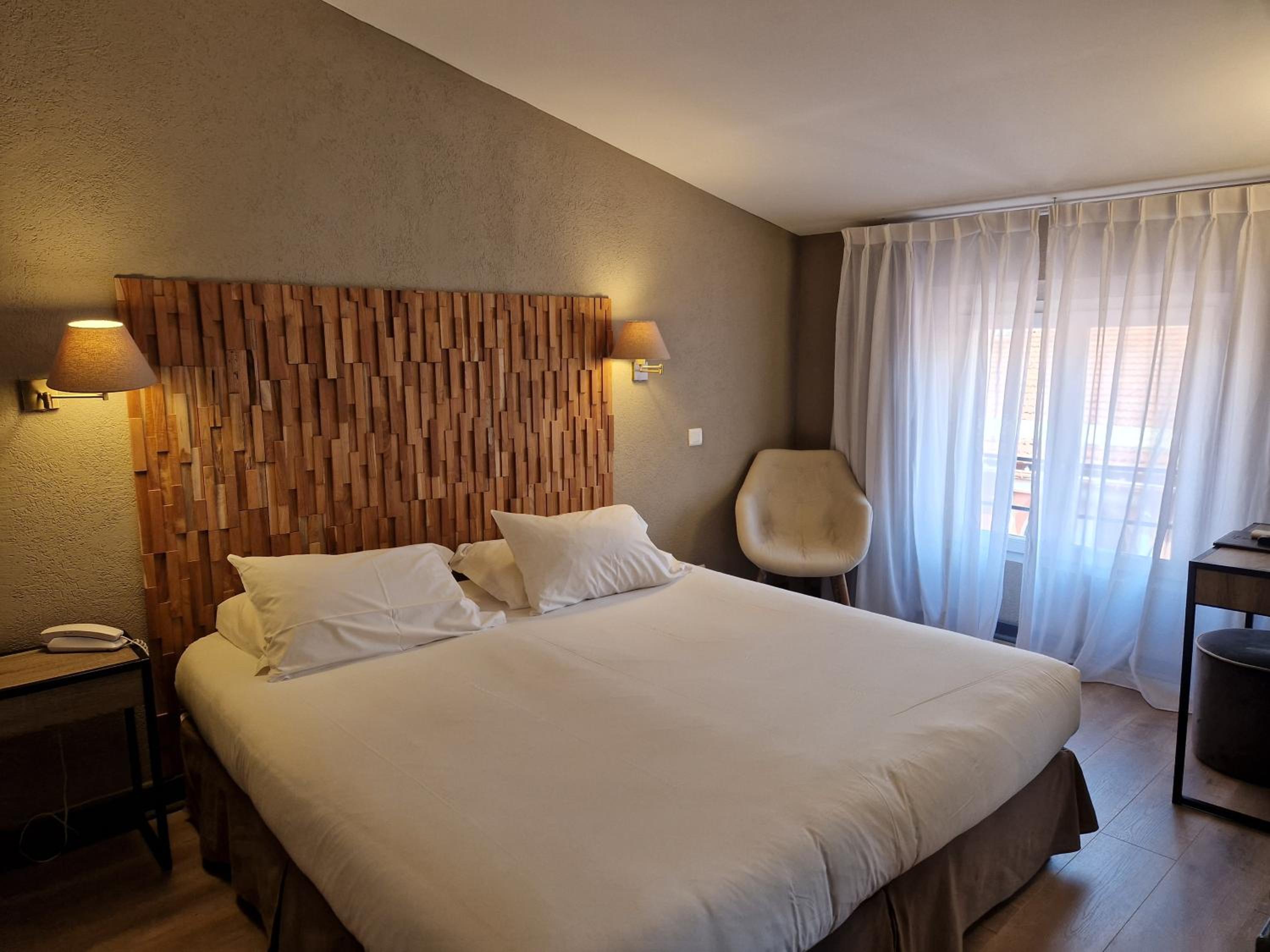 Double or Twin Superior Room - Photo 1
