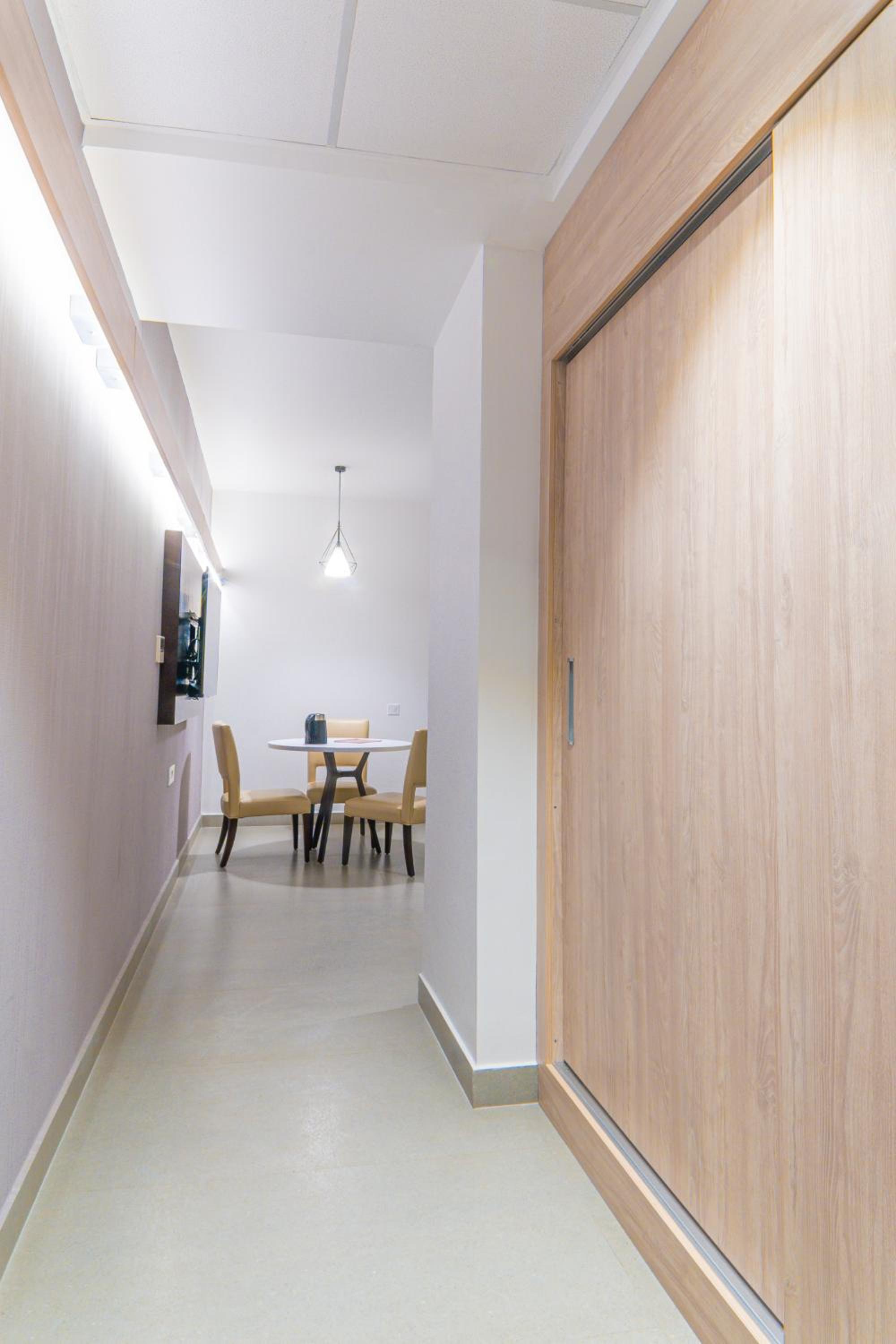 One-Bedroom Apartment with 10% off on Food & Beverages with a-la-carte selection , 10% Off on Laundry service for upto 2 clothing item(s) - Photo 4