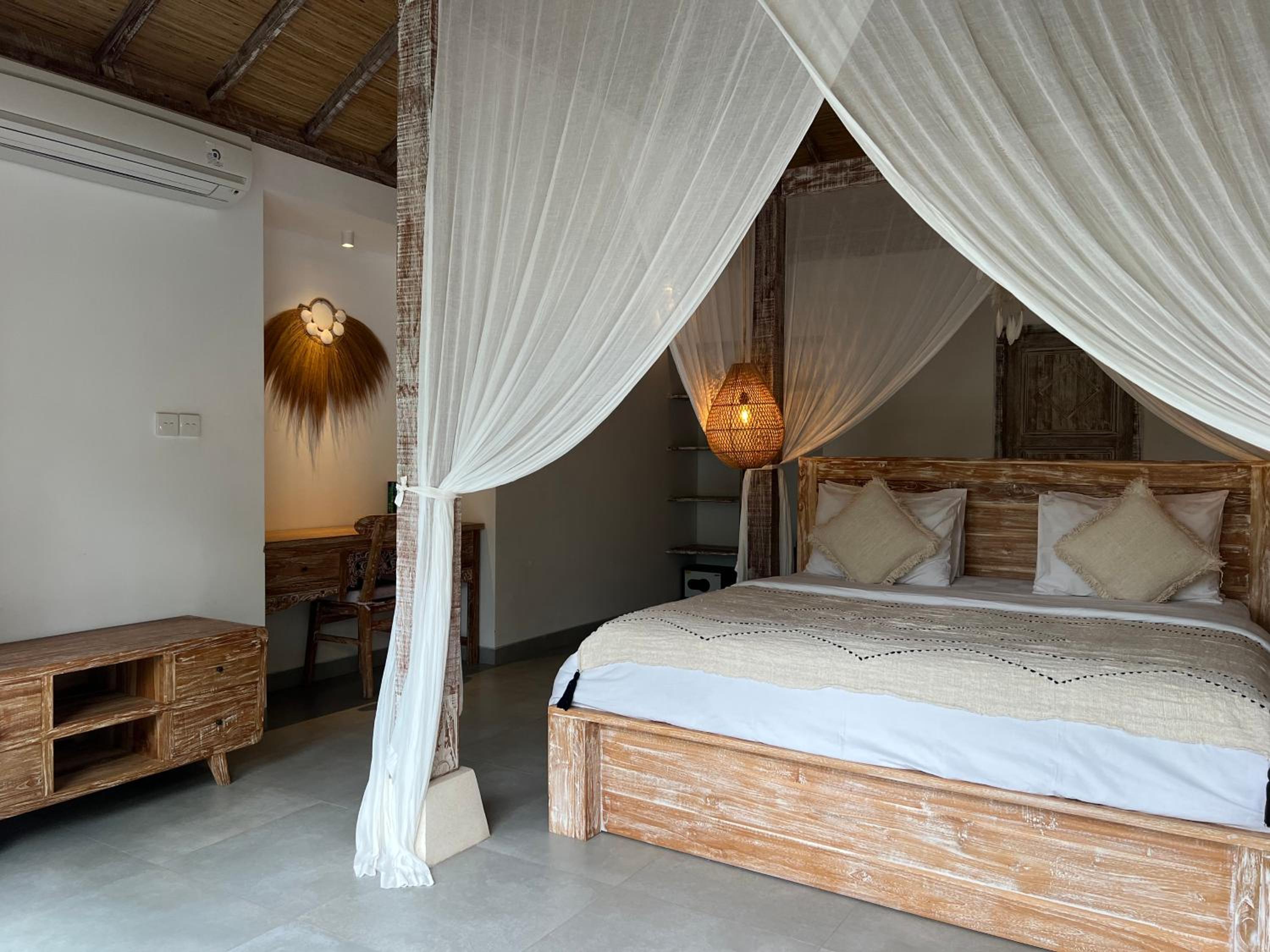 One-Bedroom Villa - Photo 33