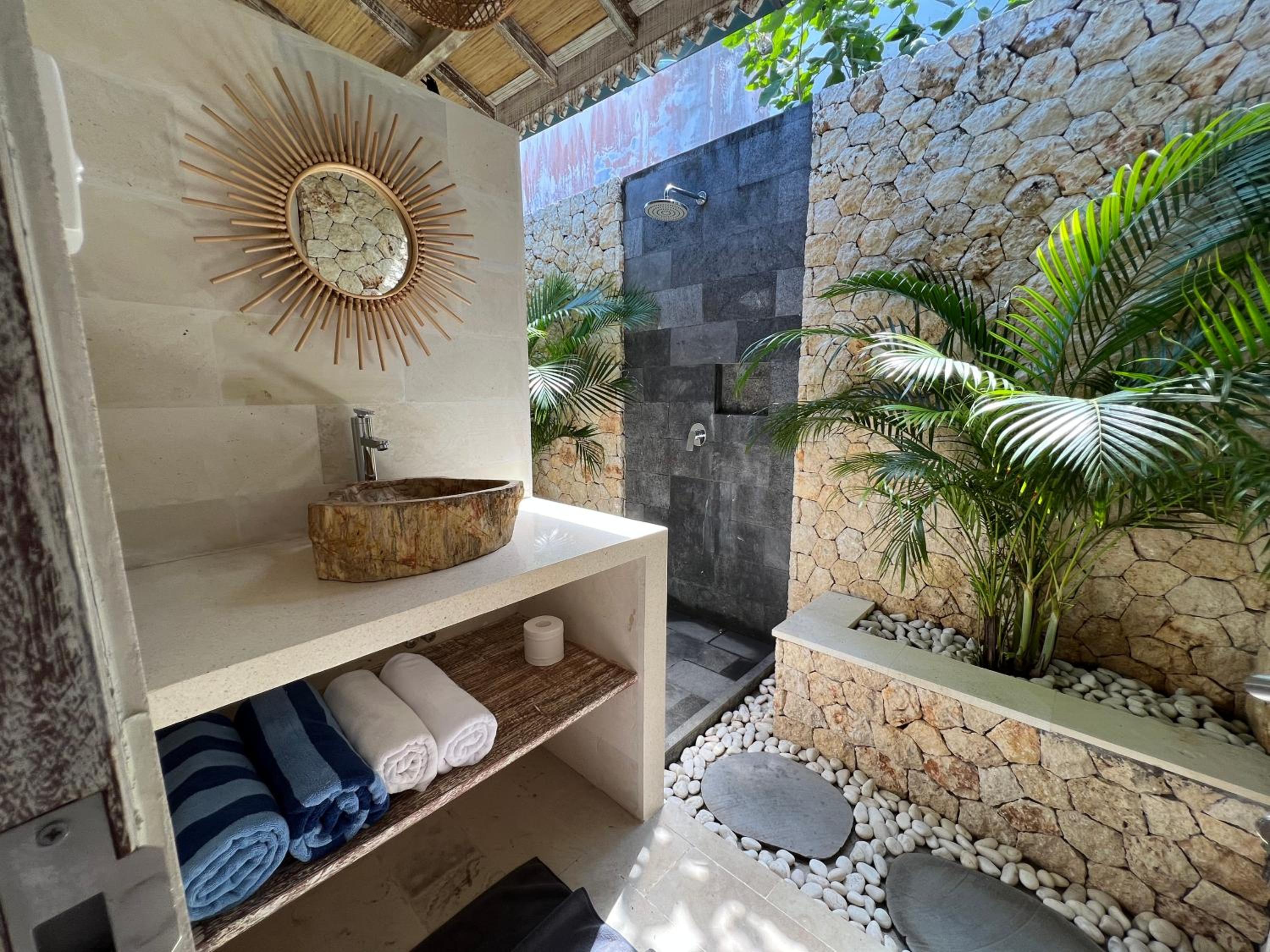 One-Bedroom Villa - Photo 28