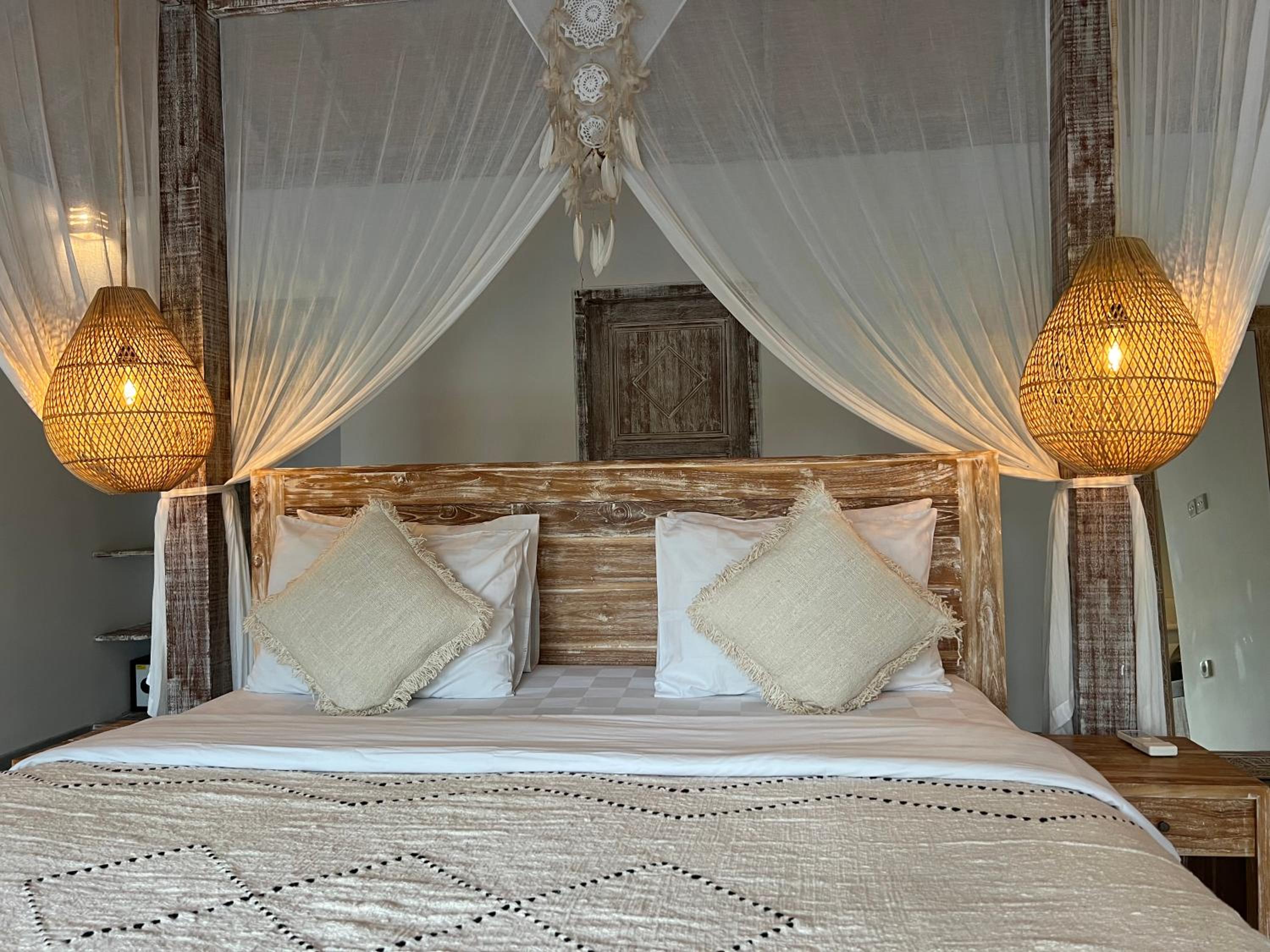 One-Bedroom Villa - Photo 3