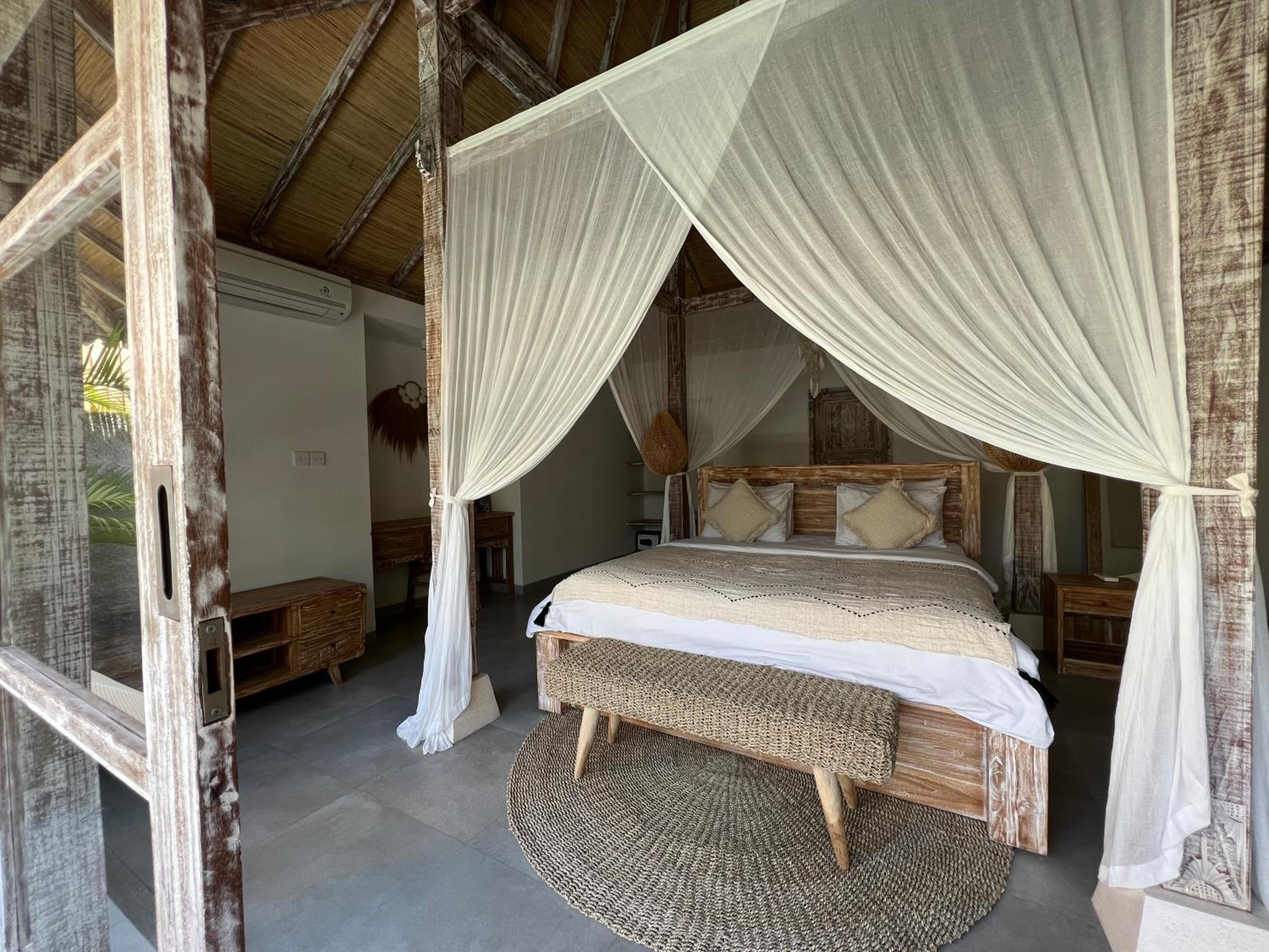 One-Bedroom Villa - Photo 35