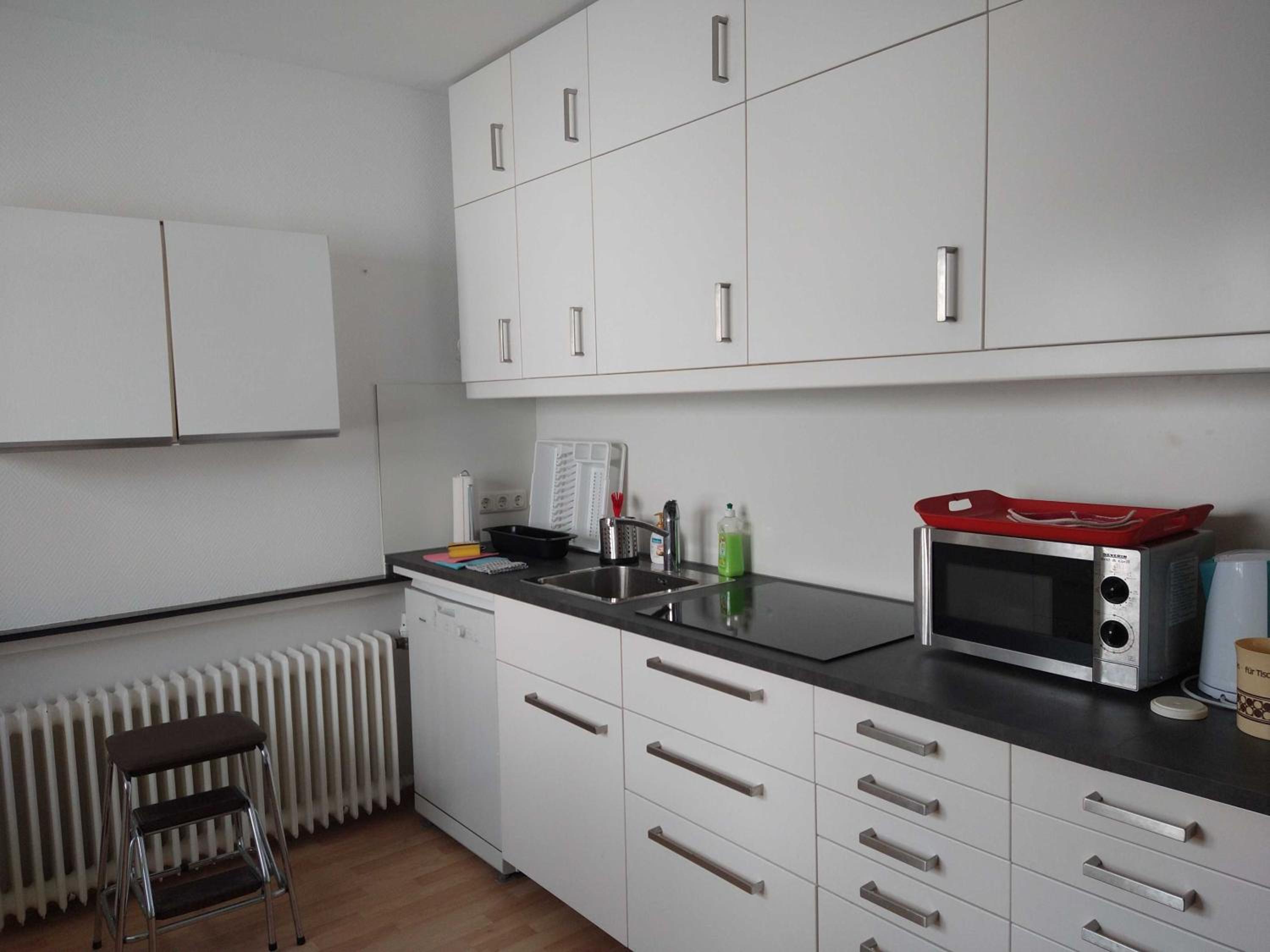 Three-Bedroom House photo 3