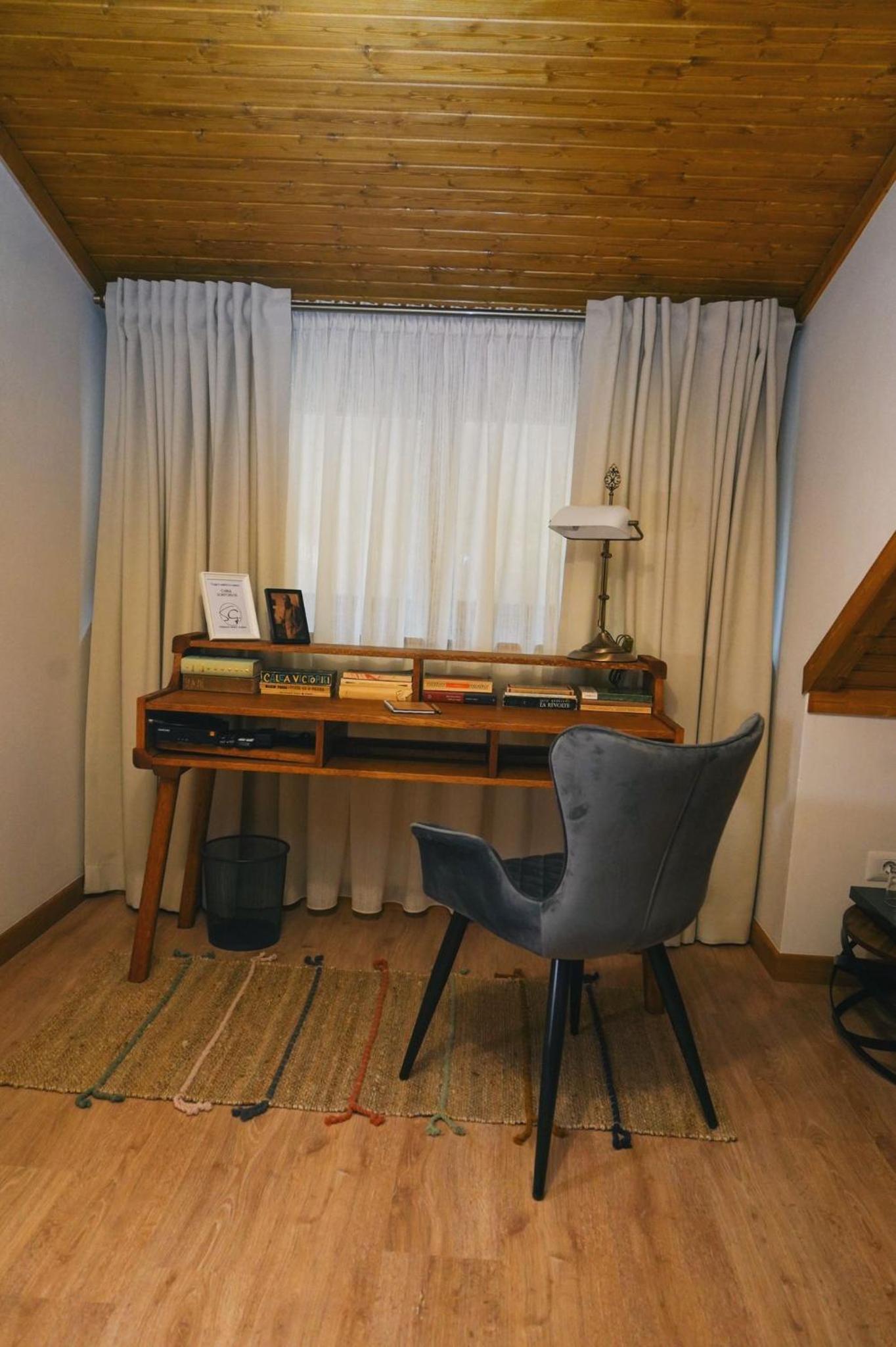 Double Room - Photo 21