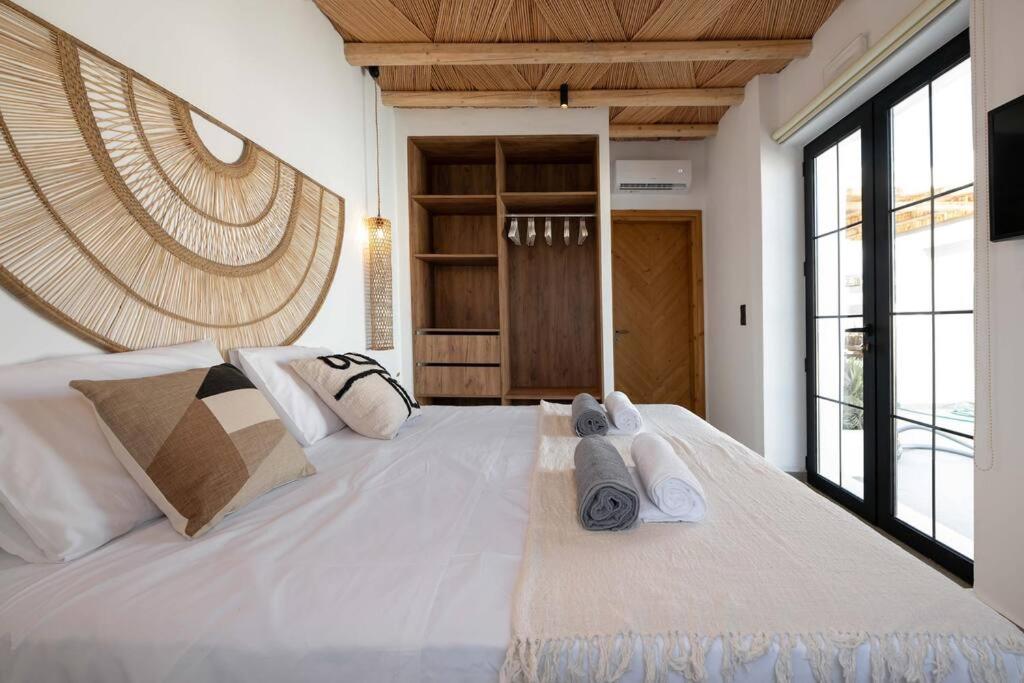 Three-Bedroom Villa photo 3