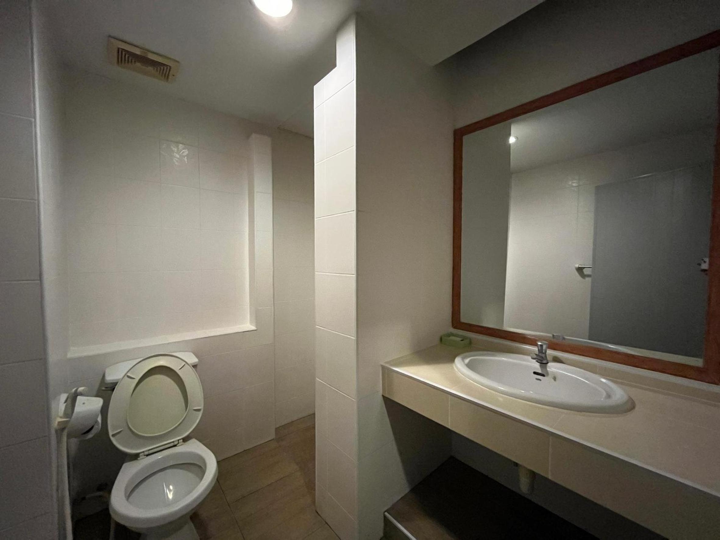 Standard Twin Room - Photo 1