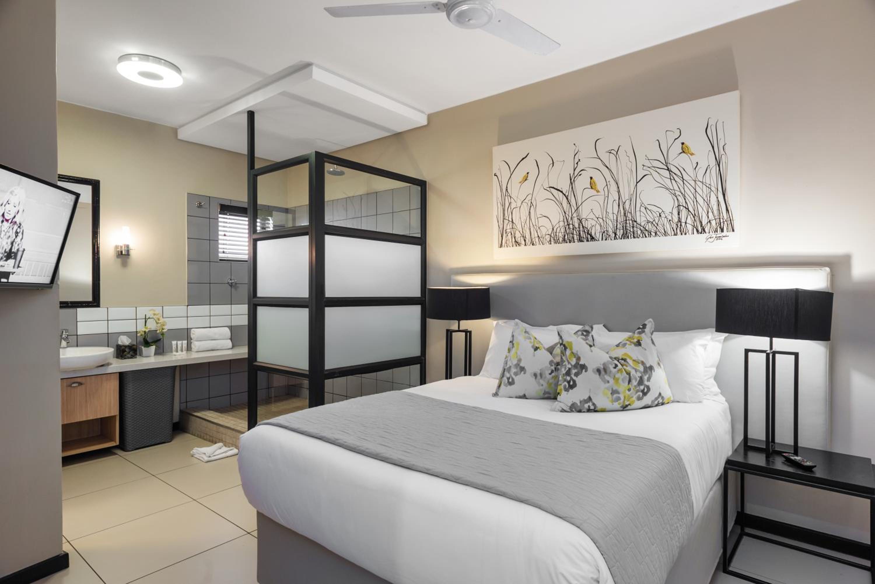 One Bedroom Executive Apartment photo 3
