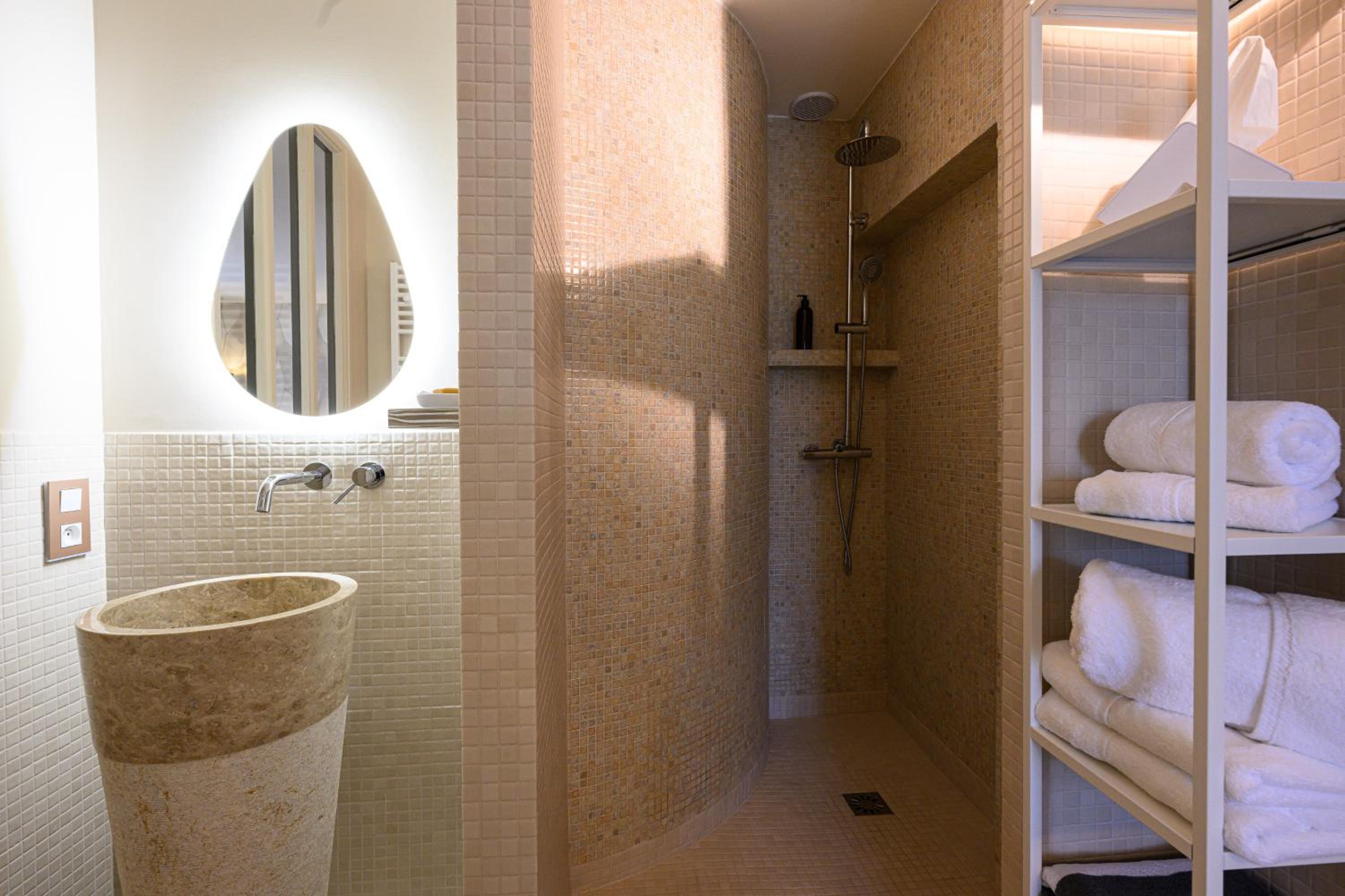 Family Suite - Photo 8