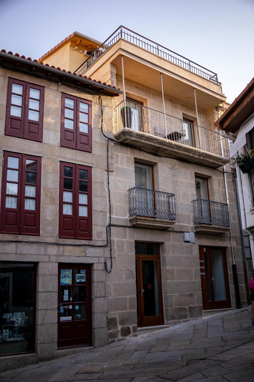 Apartment with Terrace photo 3