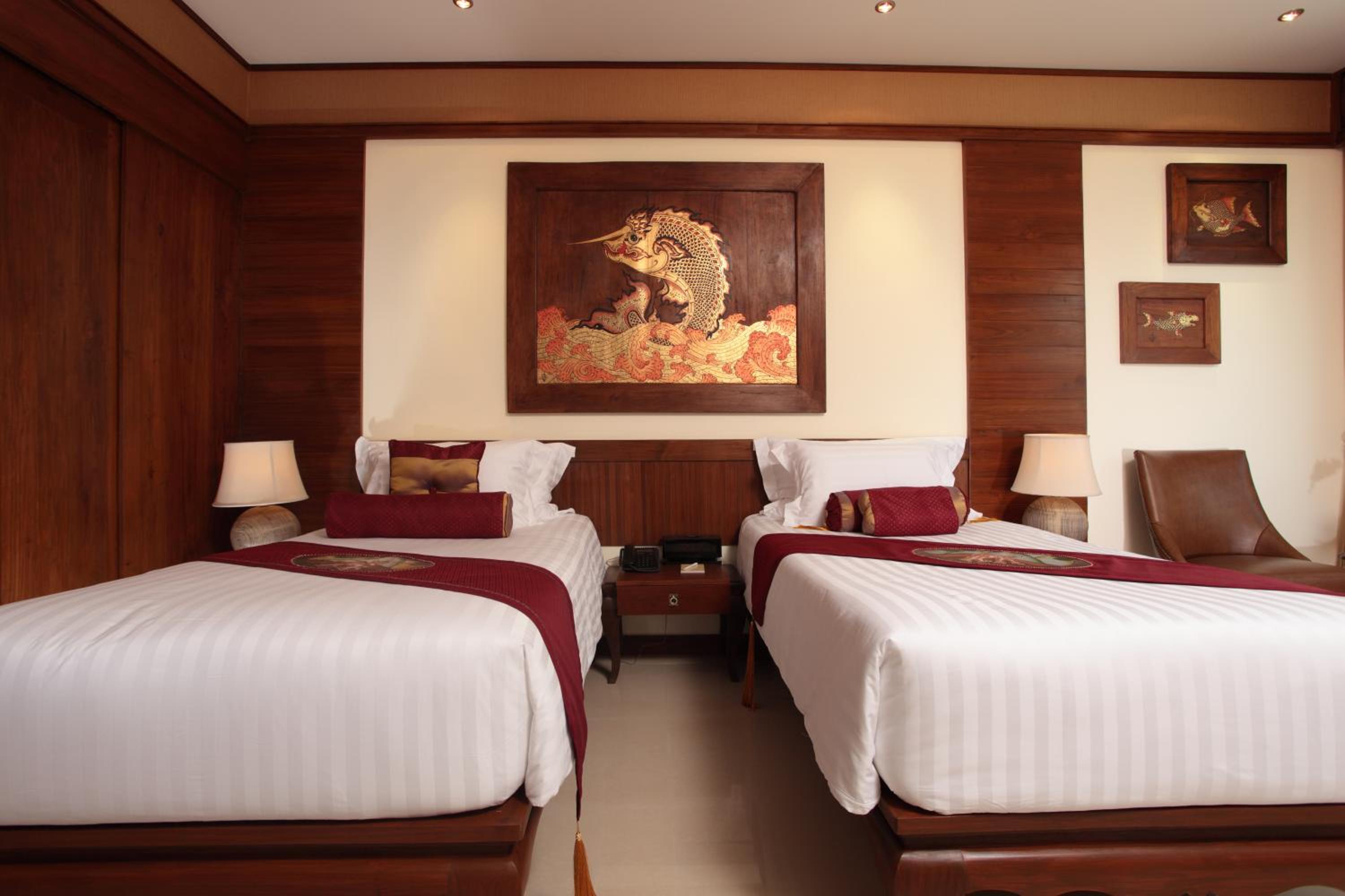 Deluxe Twin Room - Photo 9