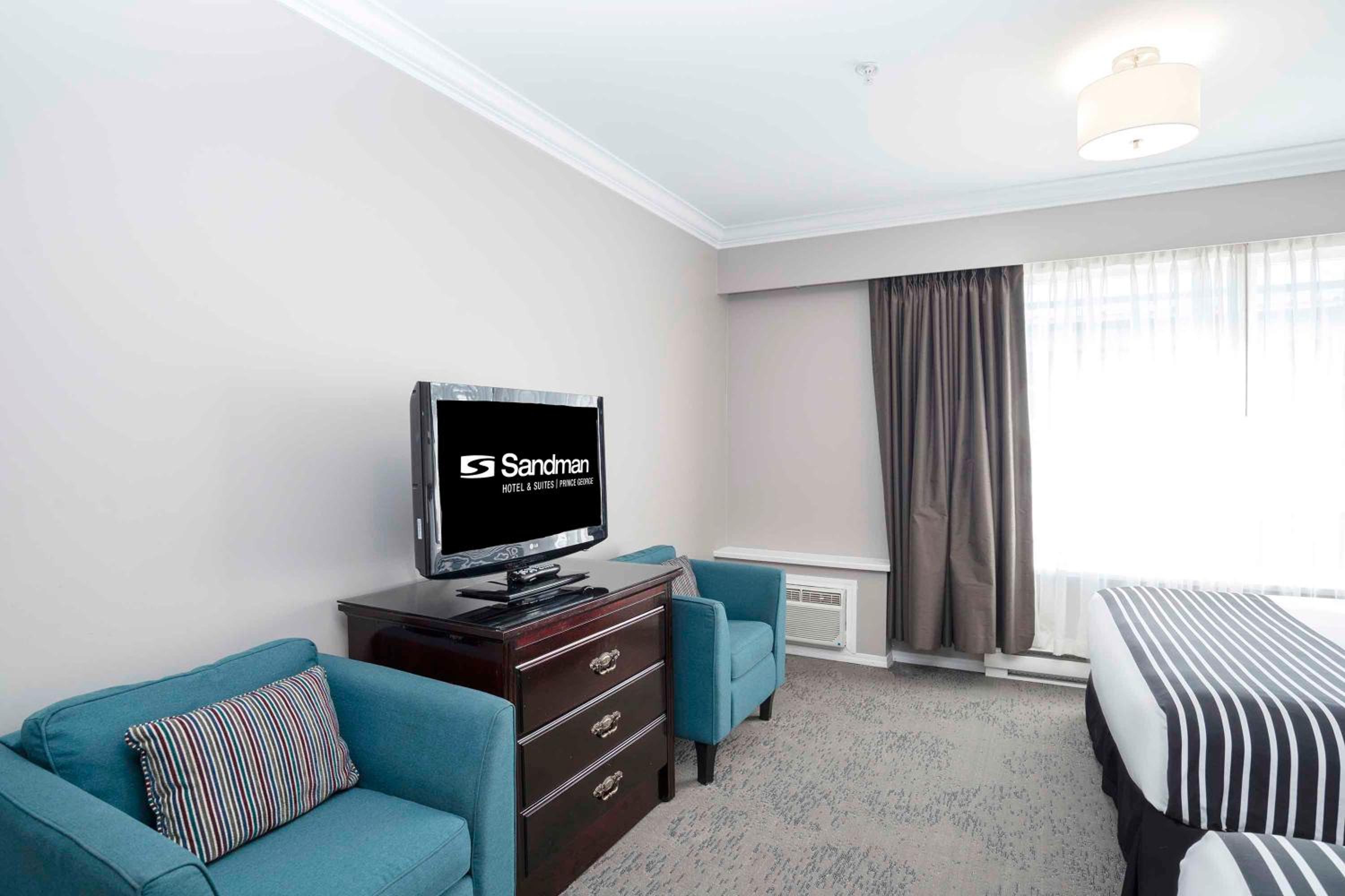 Studio Suite, 2 Queen Beds, Kitchen - Photo 6