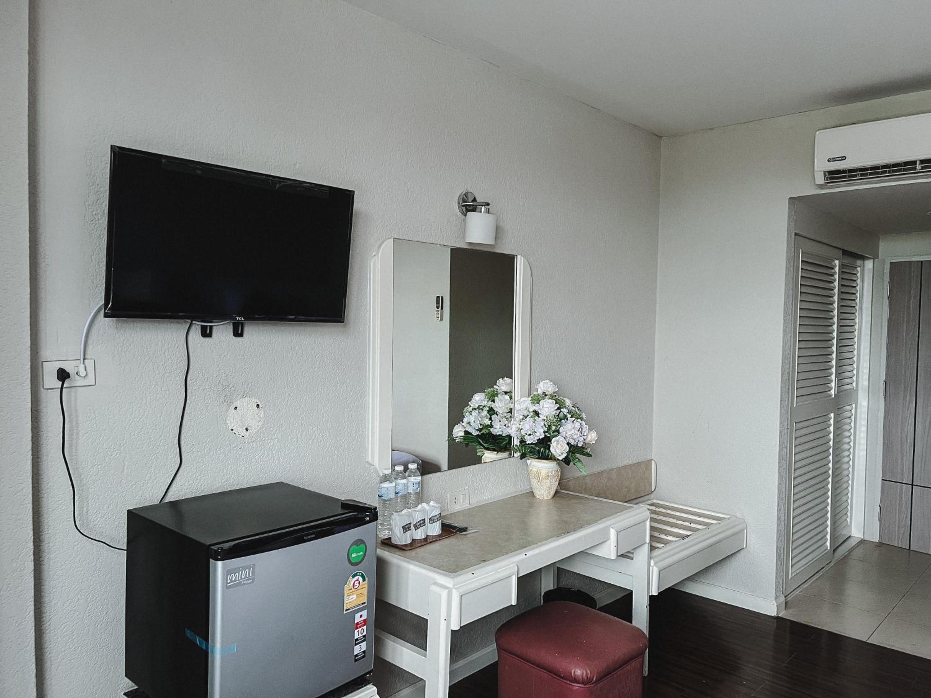 Deluxe Triple Room photo 3