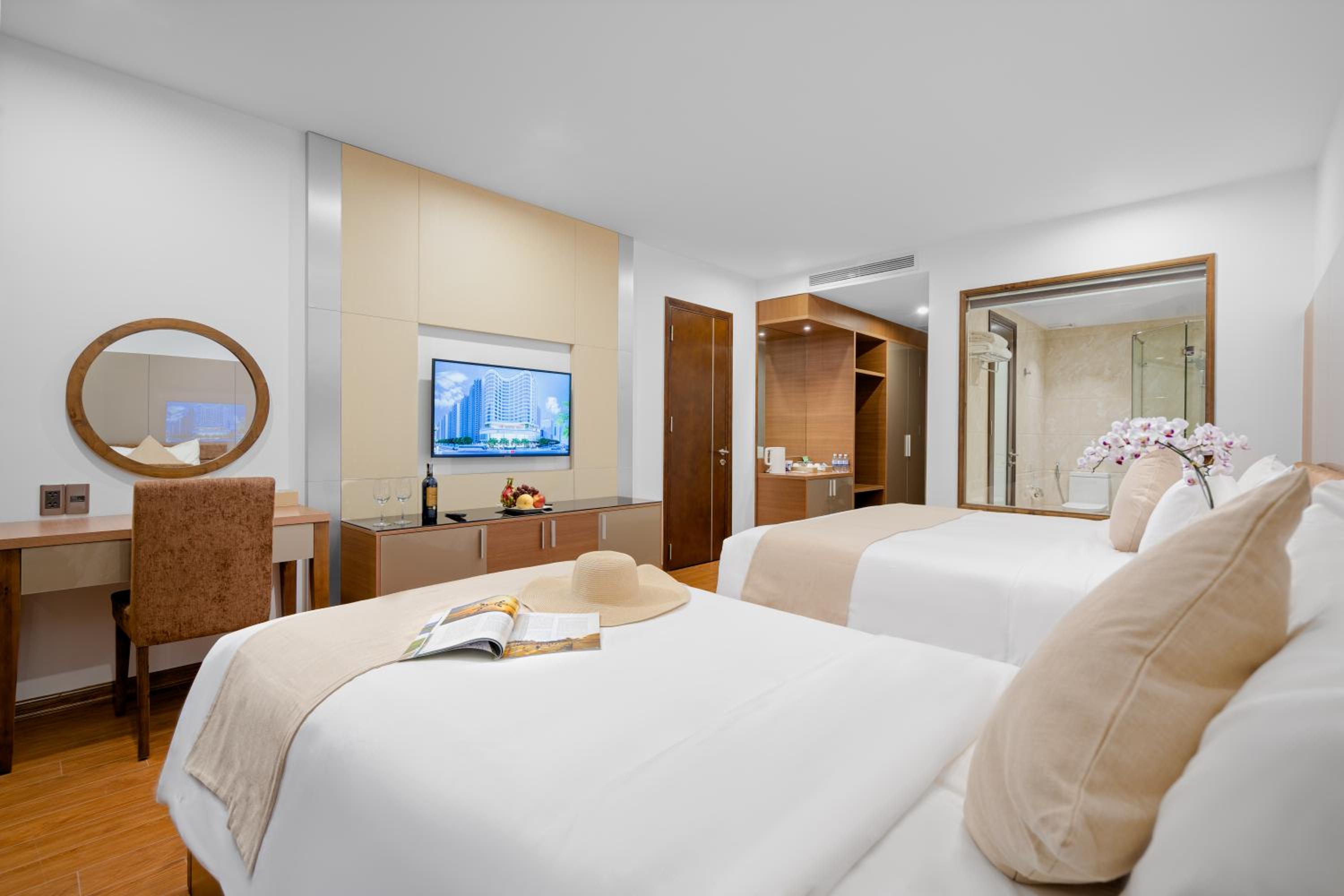 Deluxe Triple Room photo 3