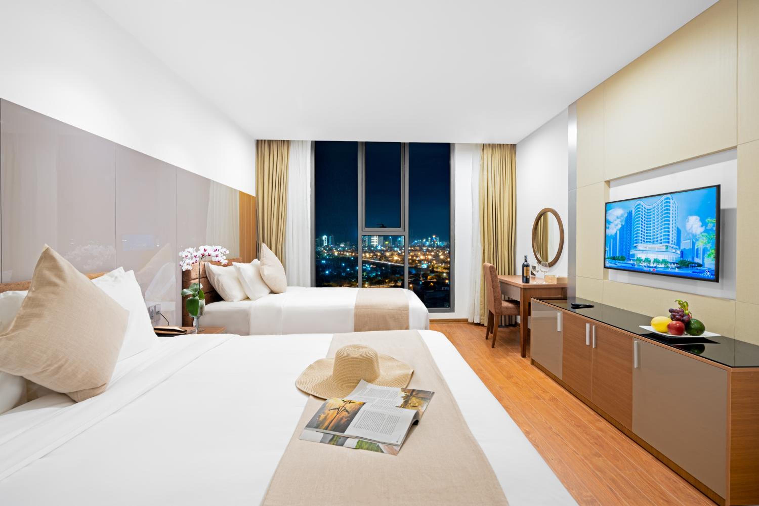 Deluxe Triple Room photo 2
