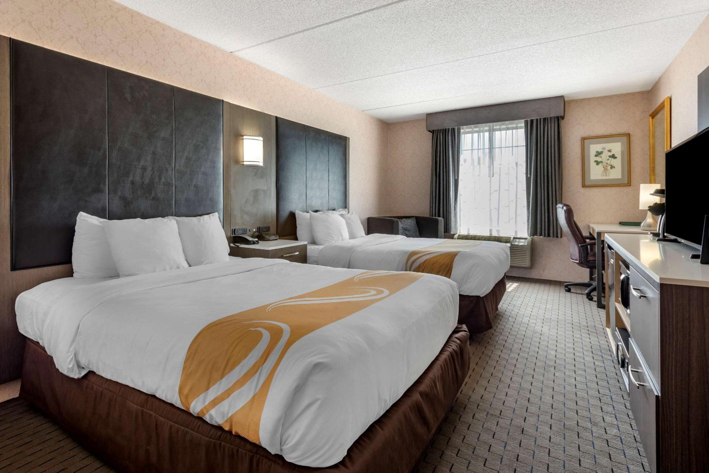 Double Room with Two Double Beds - Photo 1