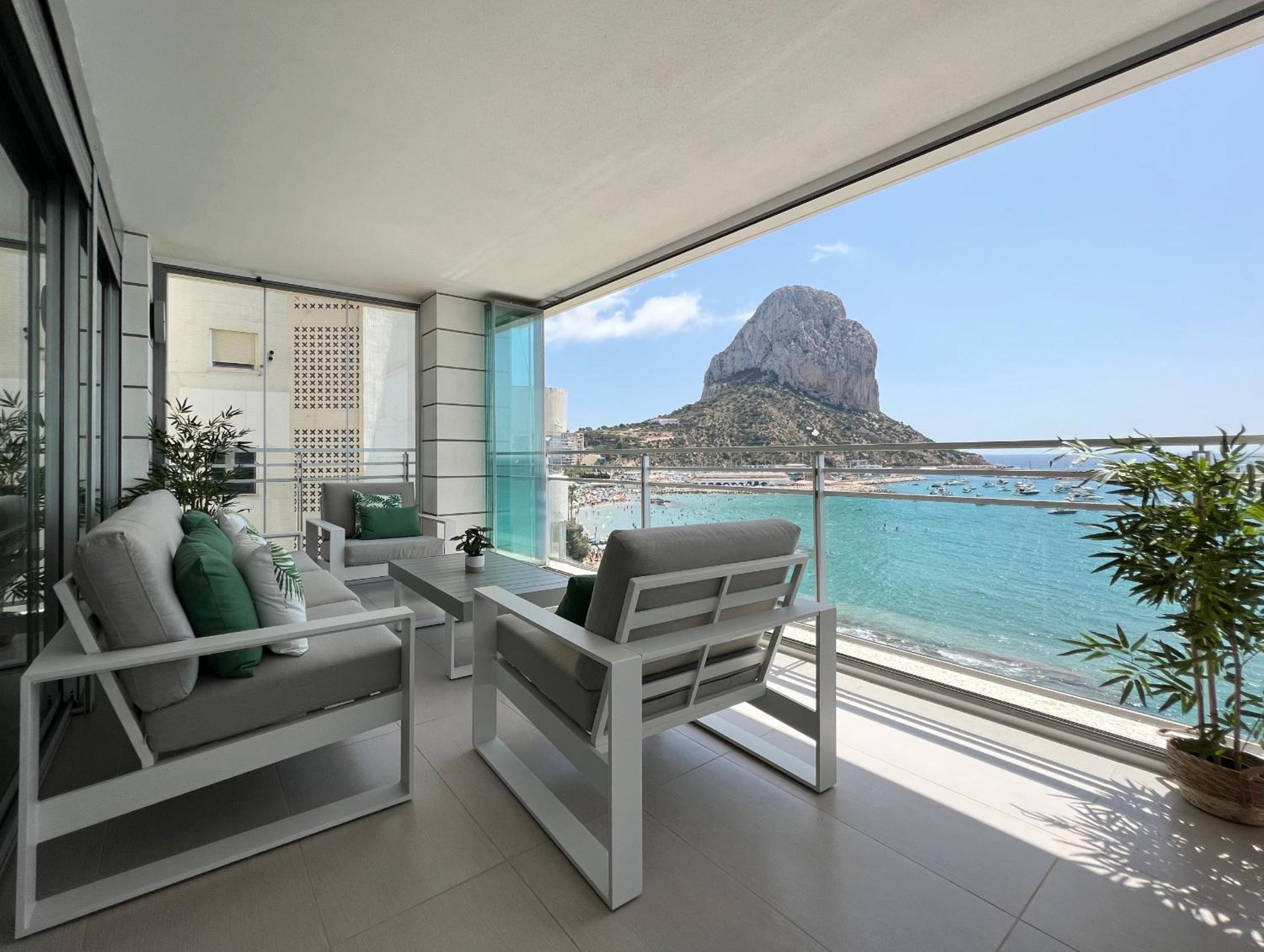 Apartment with Sea View photo 2
