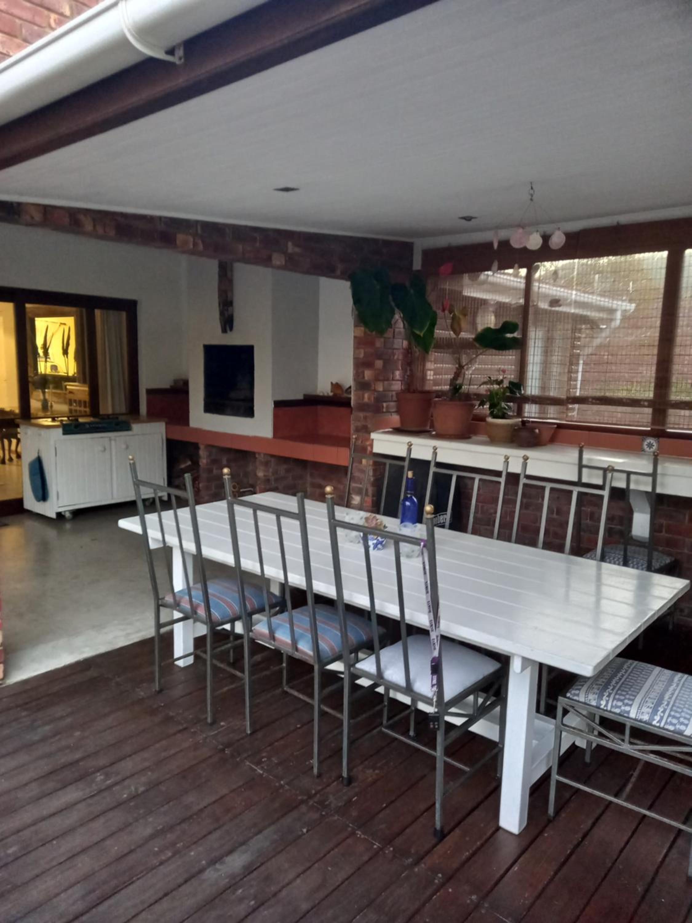 Deluxe Double or Twin Room with Pool View photo 2