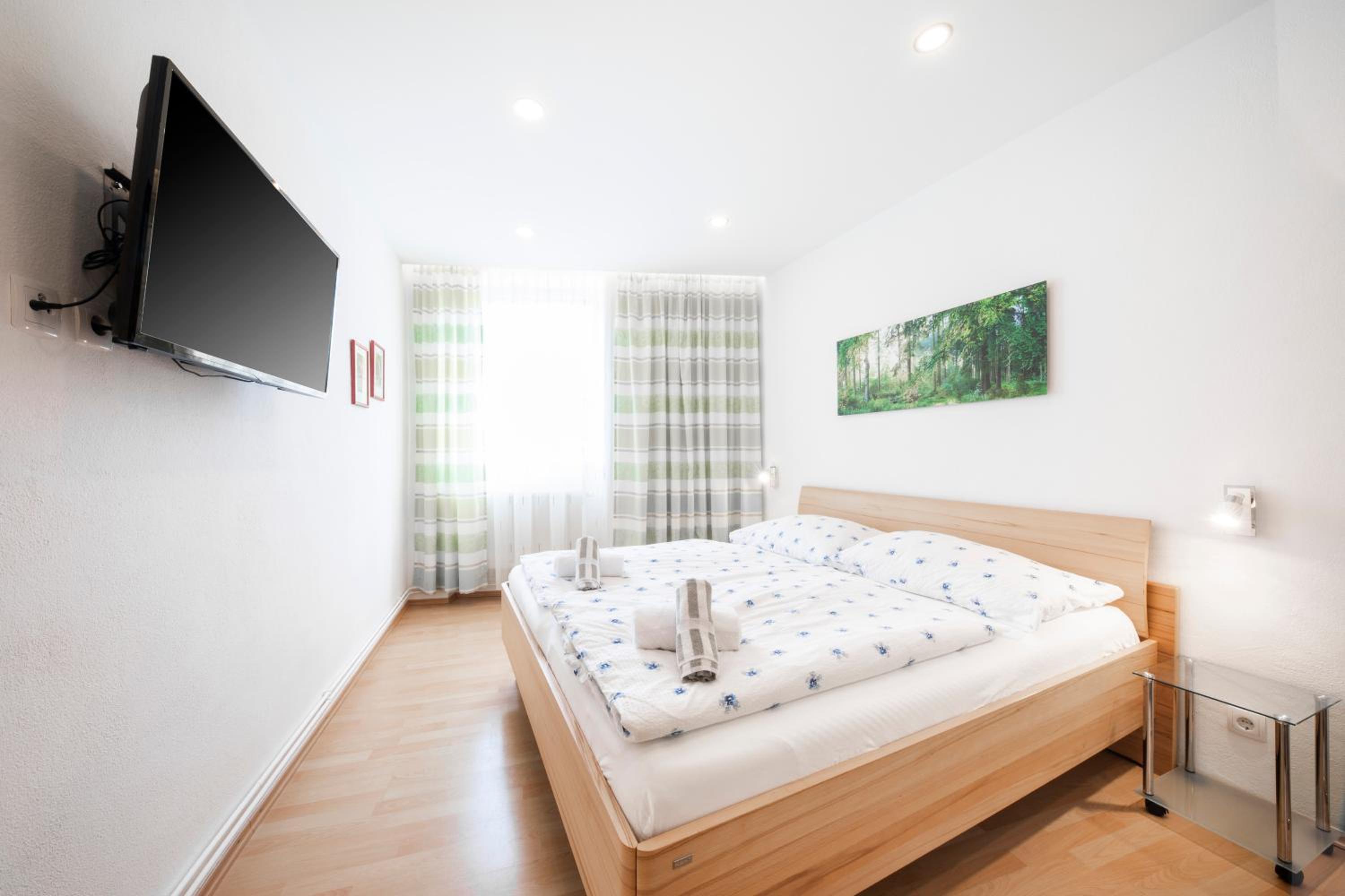 Economy Double Room - Photo 6
