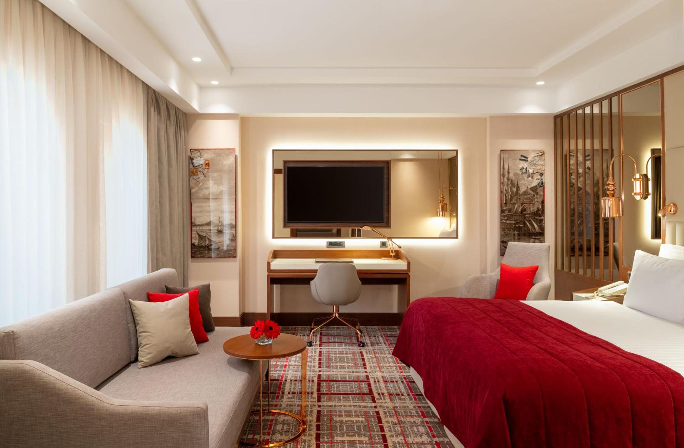 Corner Suite