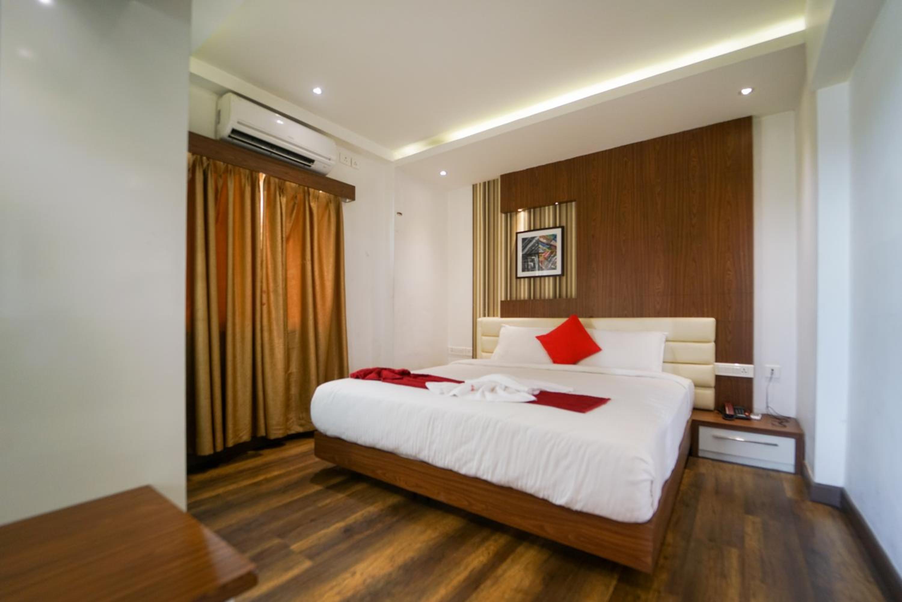 Deluxe Room - Photo 3