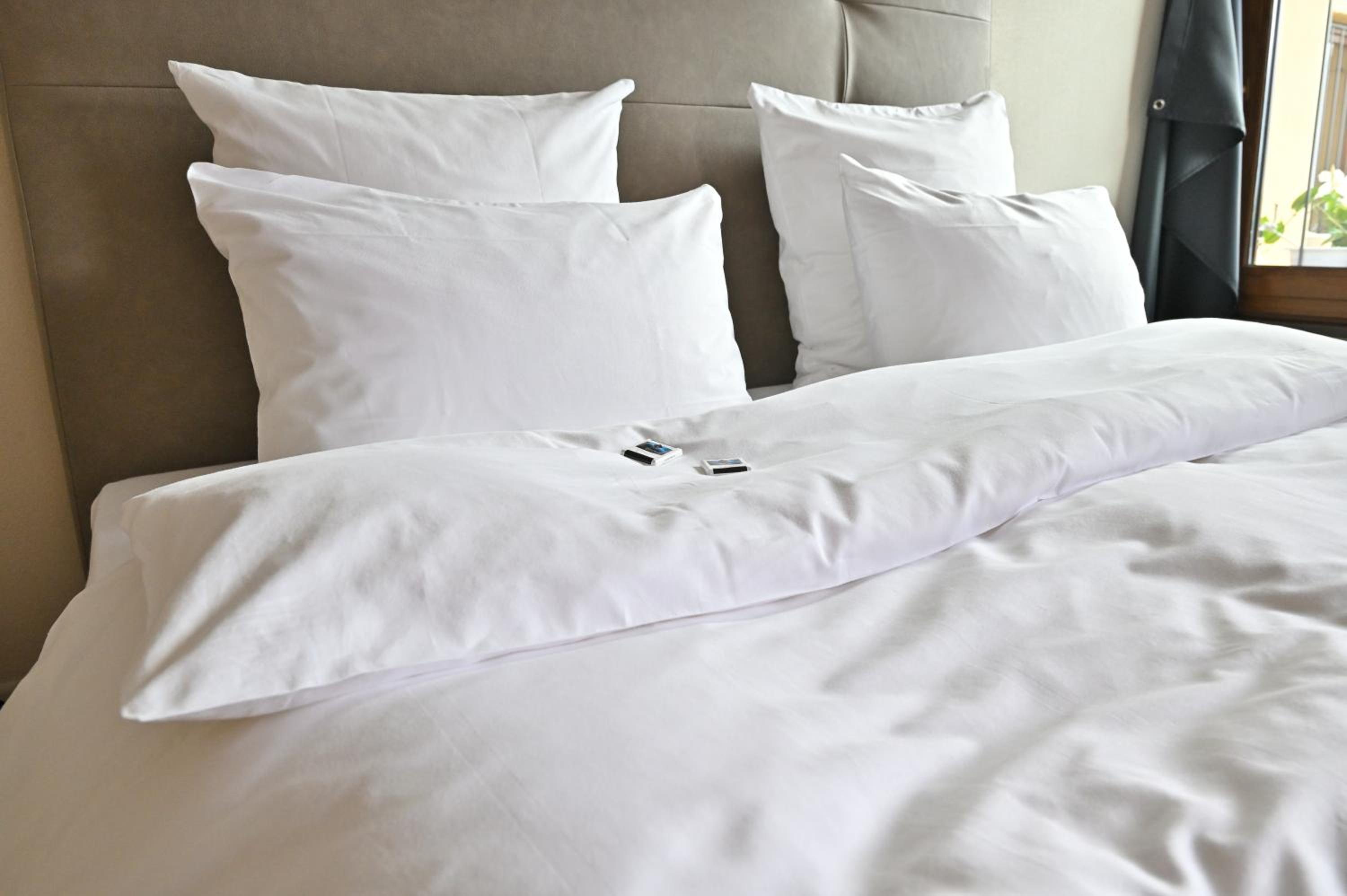 Large Double Room photo 1