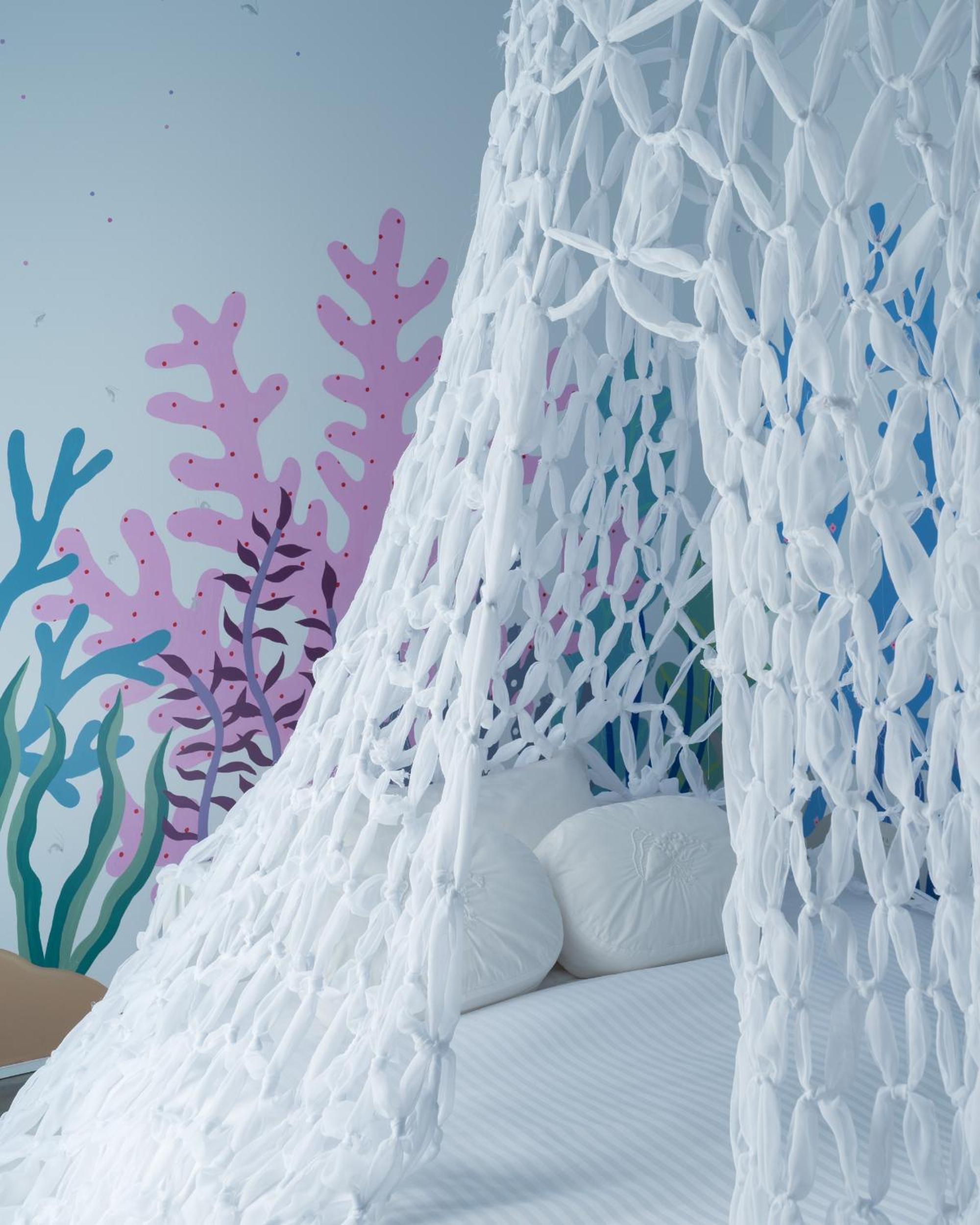 Seabed Canopy “Venus’ Flower Basket” by Lulu Kouno photo 2