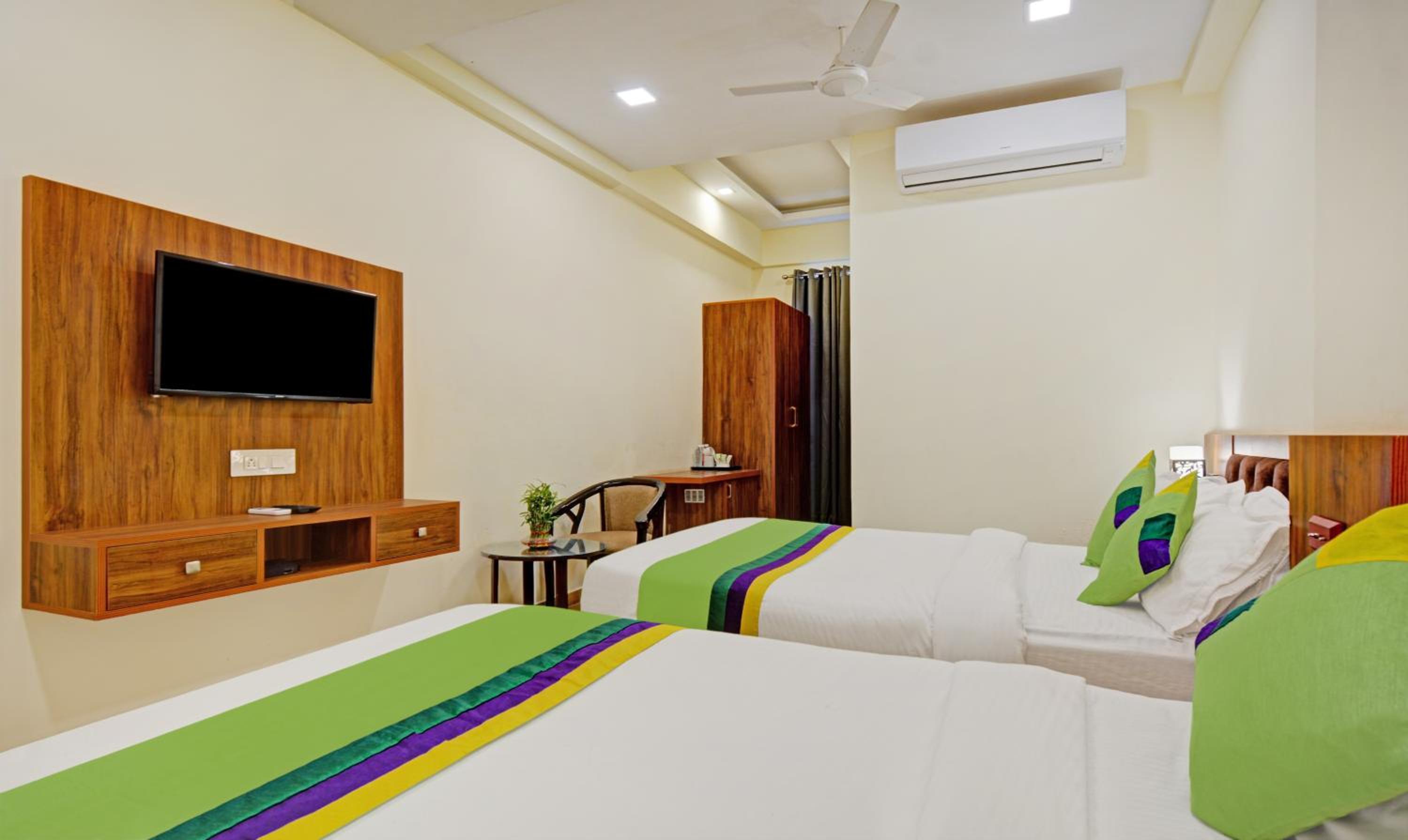 Superior Triple Room - Photo 13