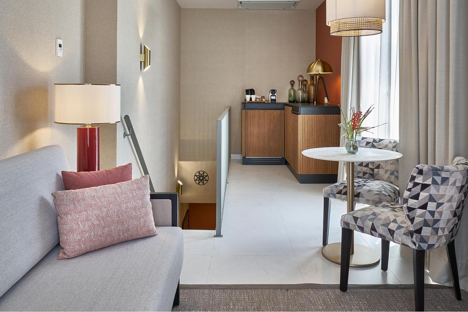 Junior Suite with Terrace - Photo 14