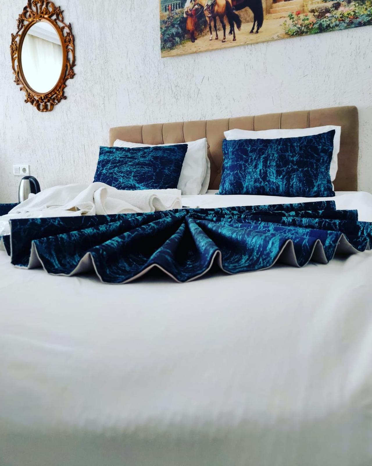 Economy Triple Room photo 1