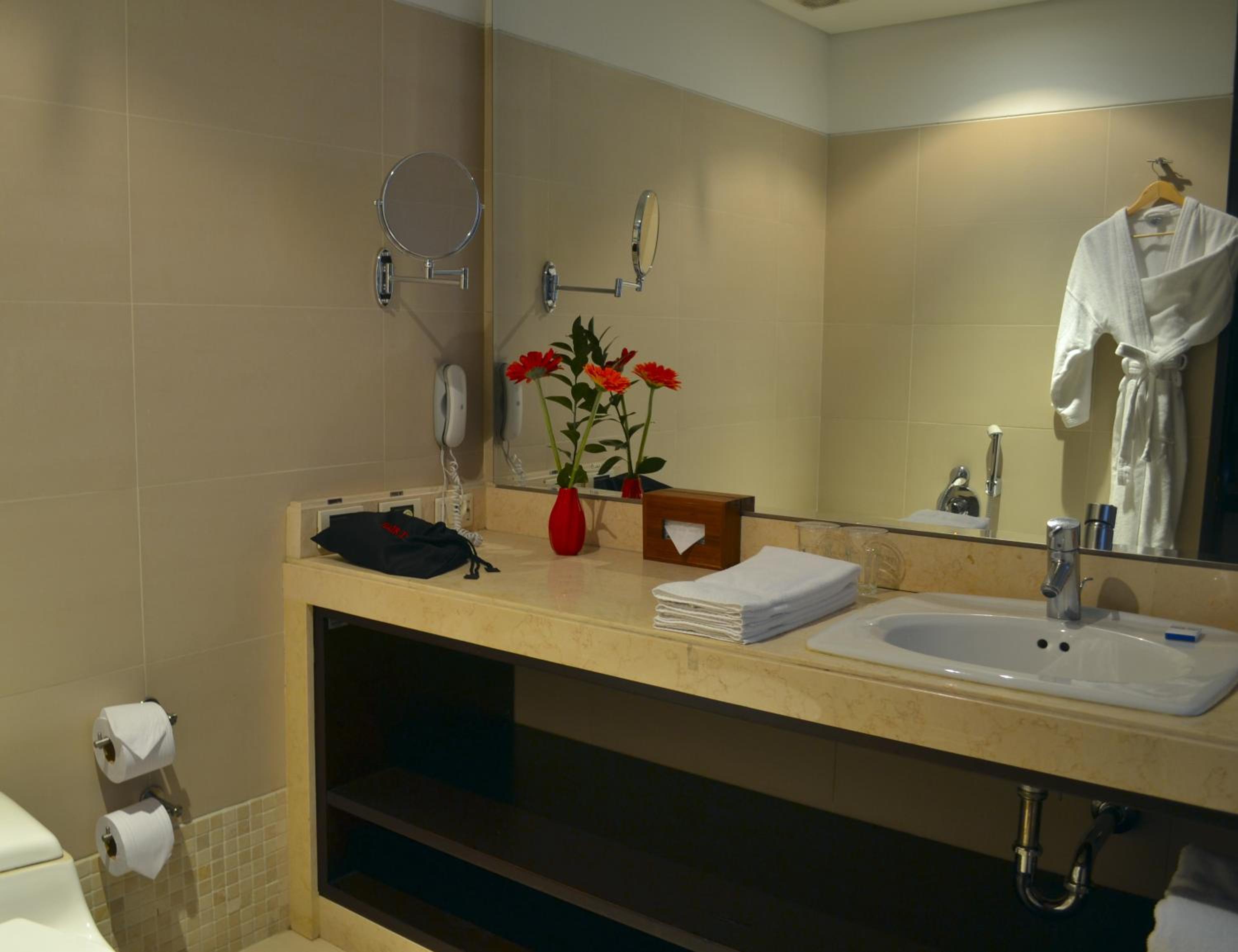 Superior Room with Terrace - Photo 17