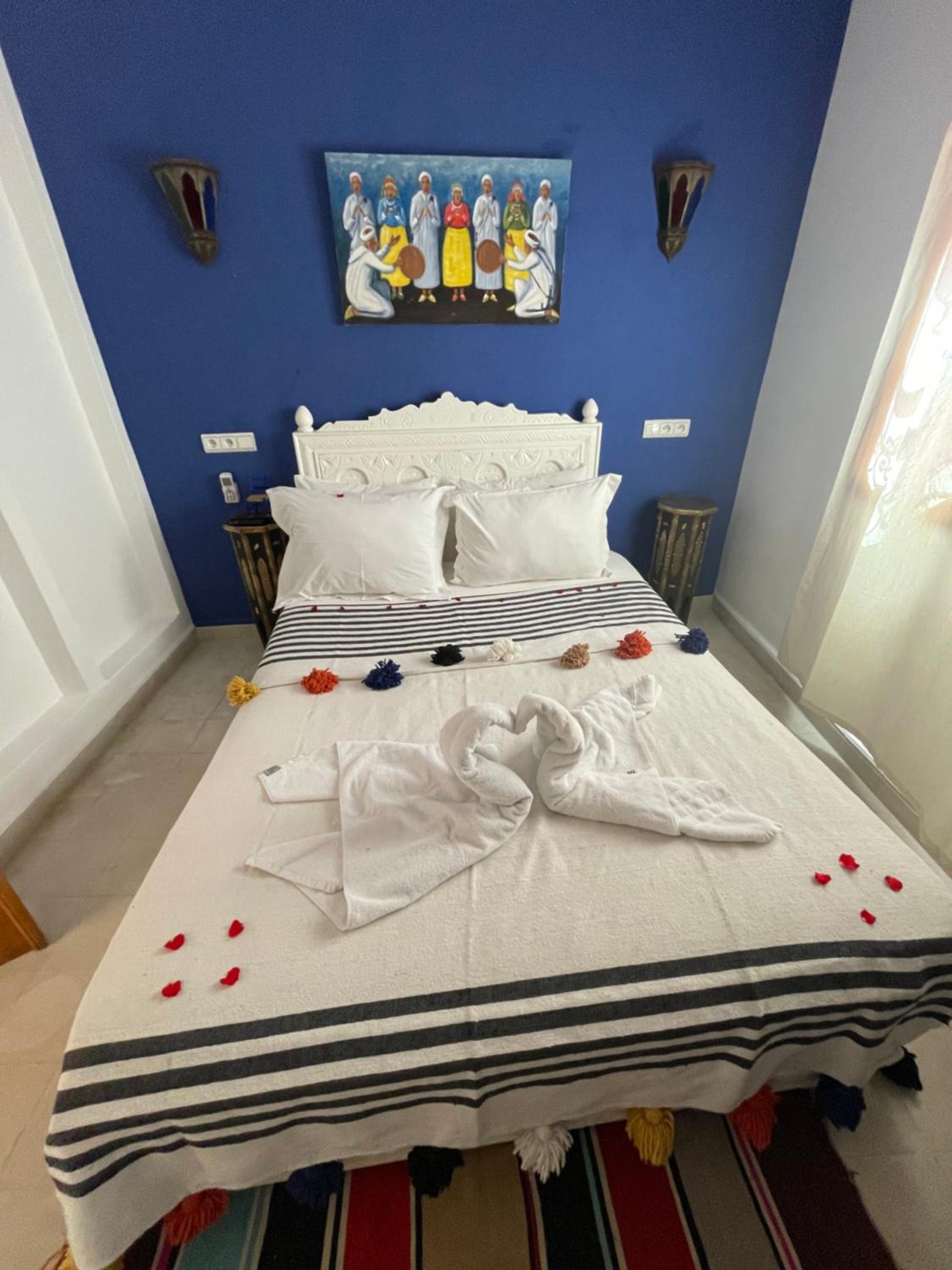 Double Room with Private Bathroom - Photo 4
