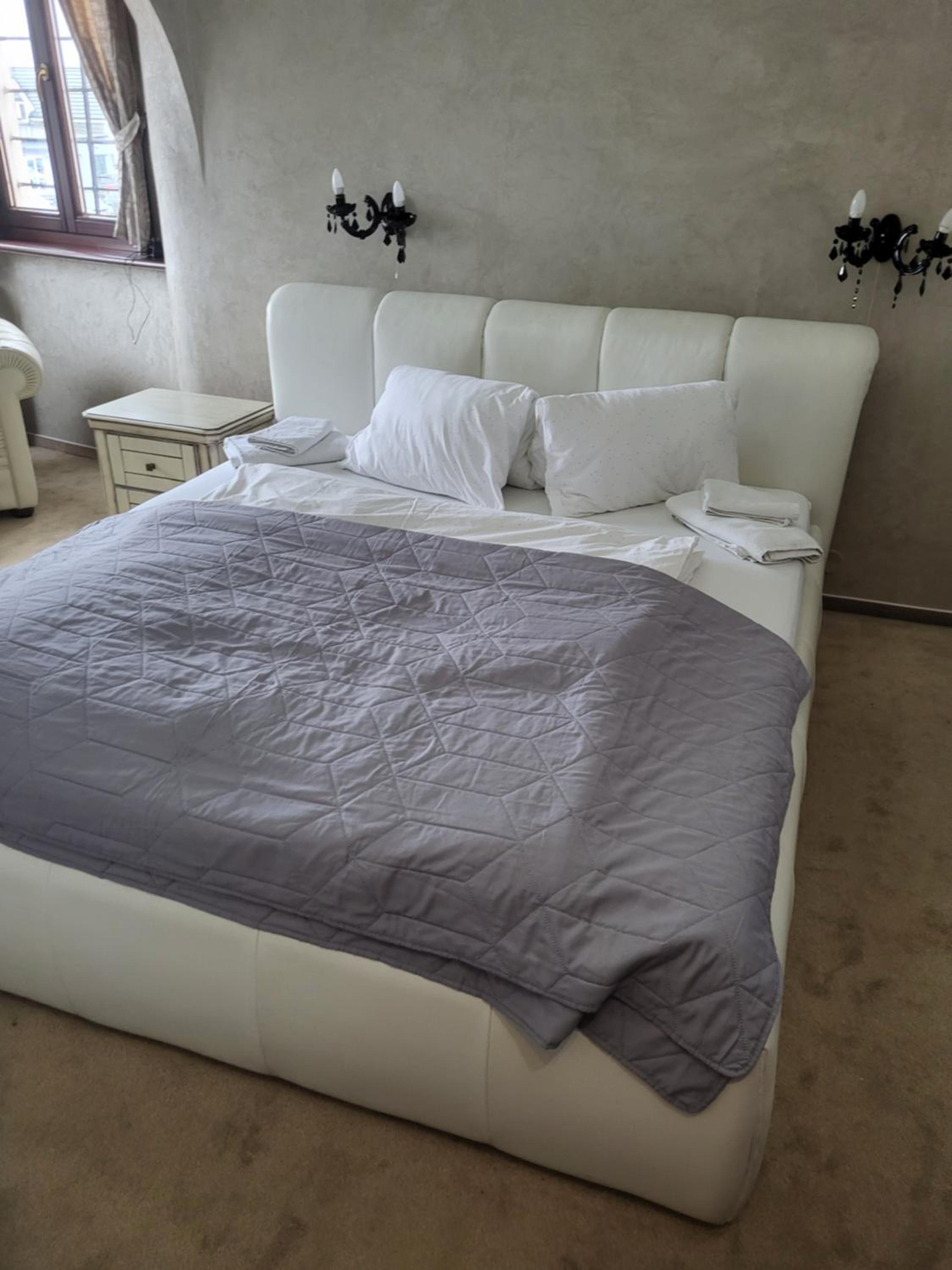 Deluxe Double Room with Bath photo 1