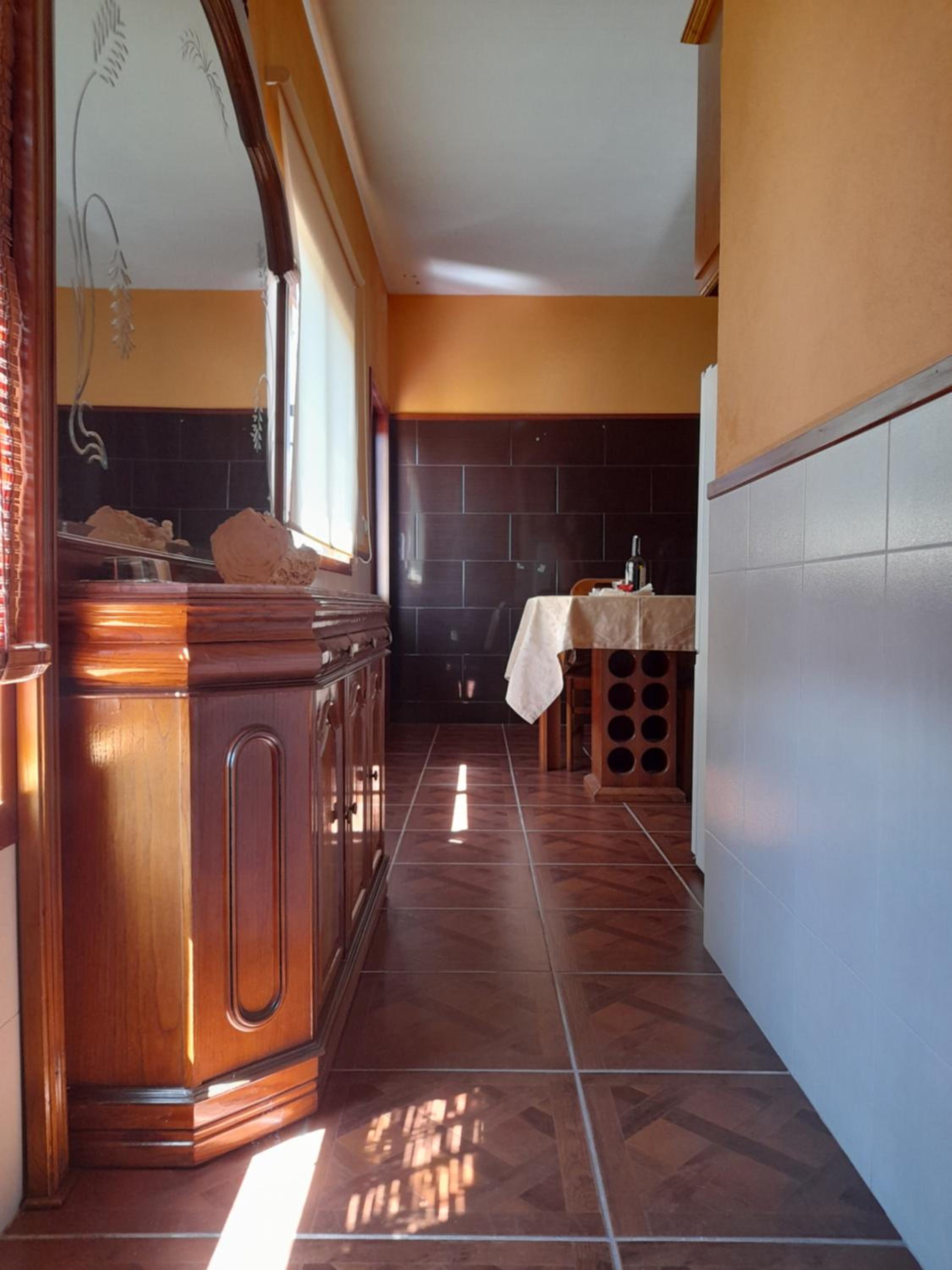 One-Bedroom Chalet - Photo 2