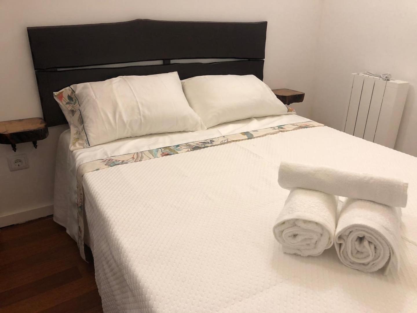 Three-Bedroom House photo 3