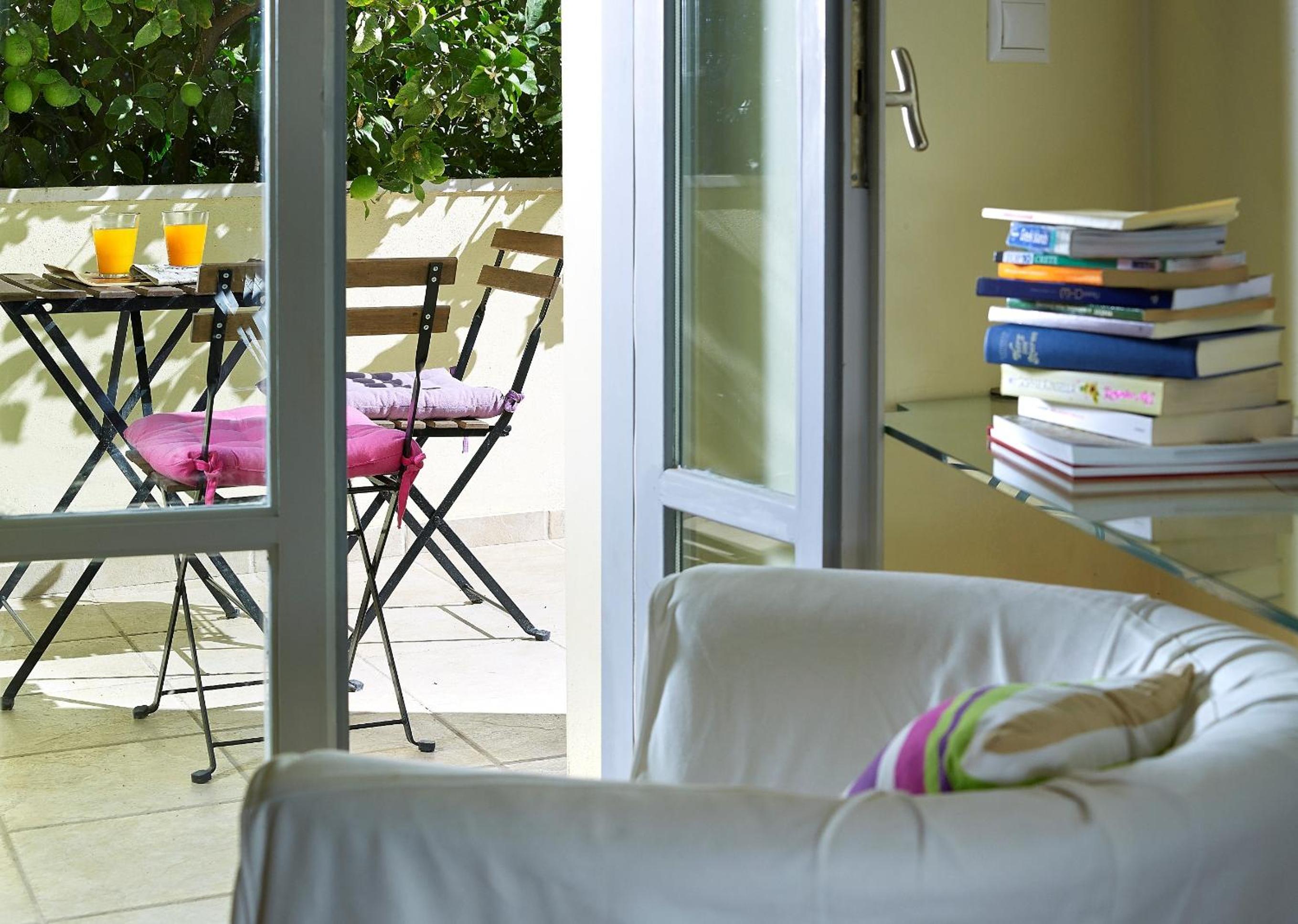 Apartment - Split Level - Photo 11