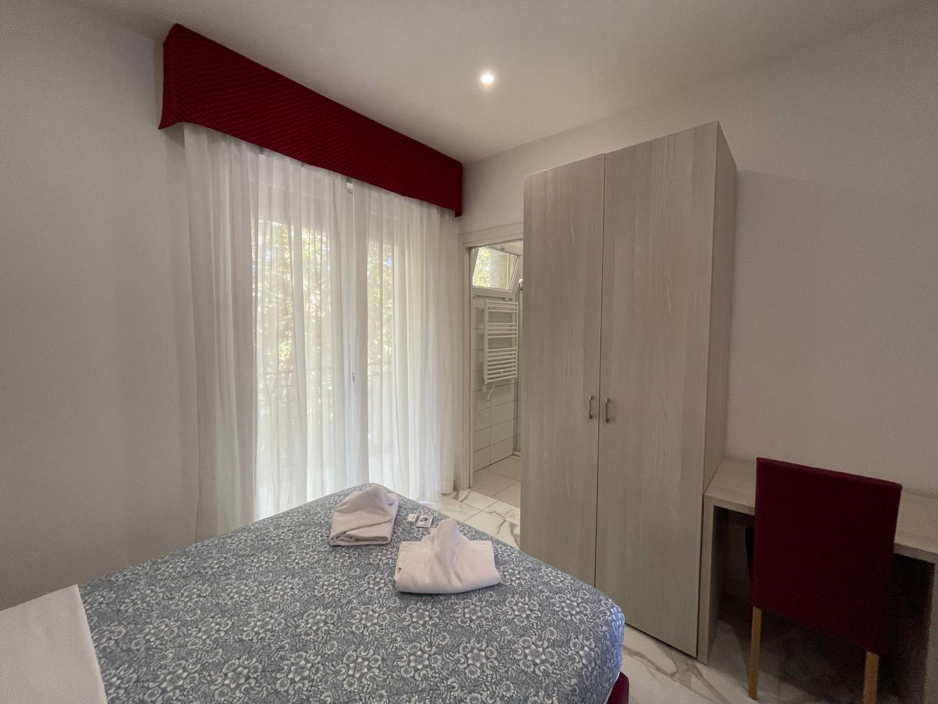 Quadruple Room - Photo 3