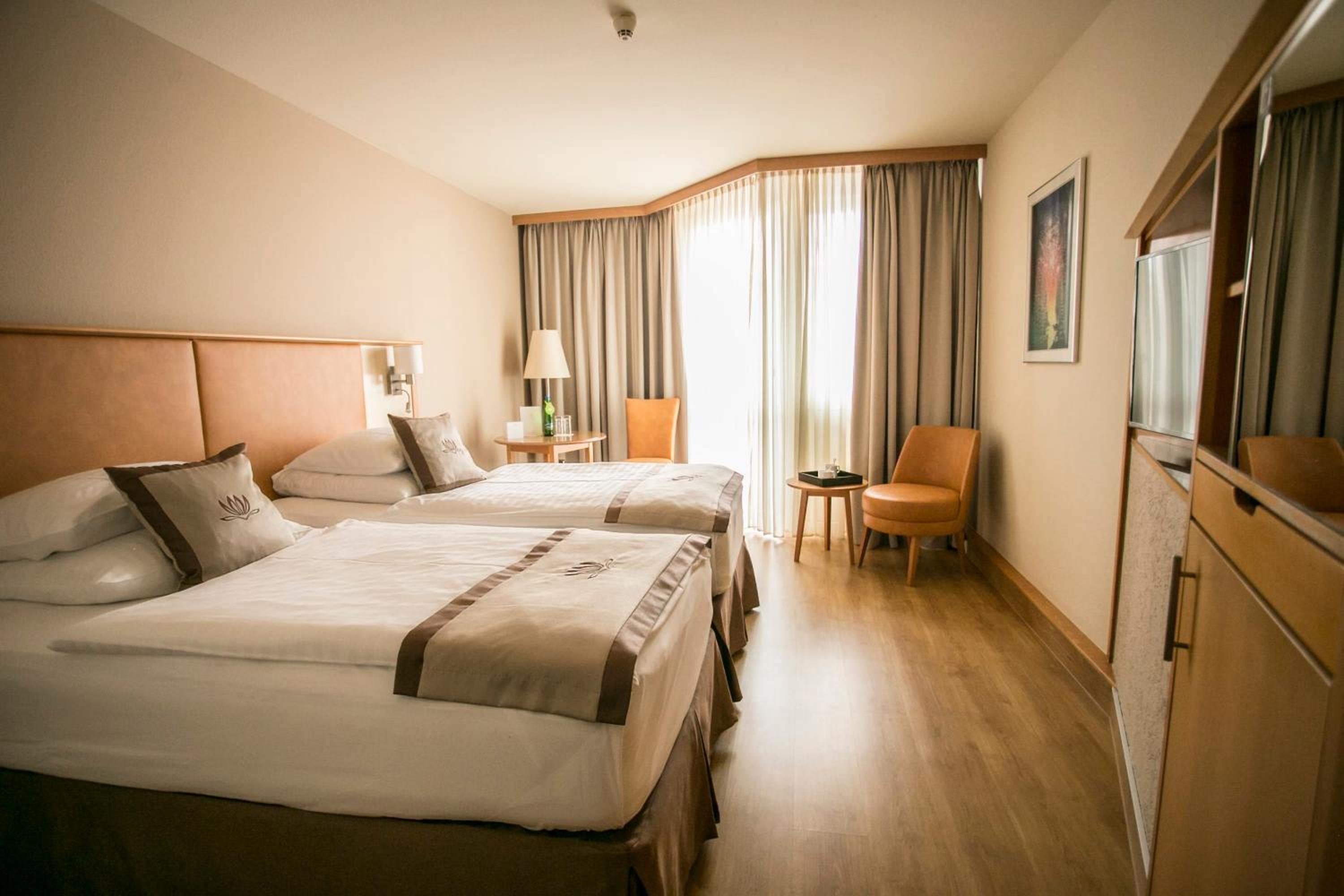Standard Double Room - Photo 4