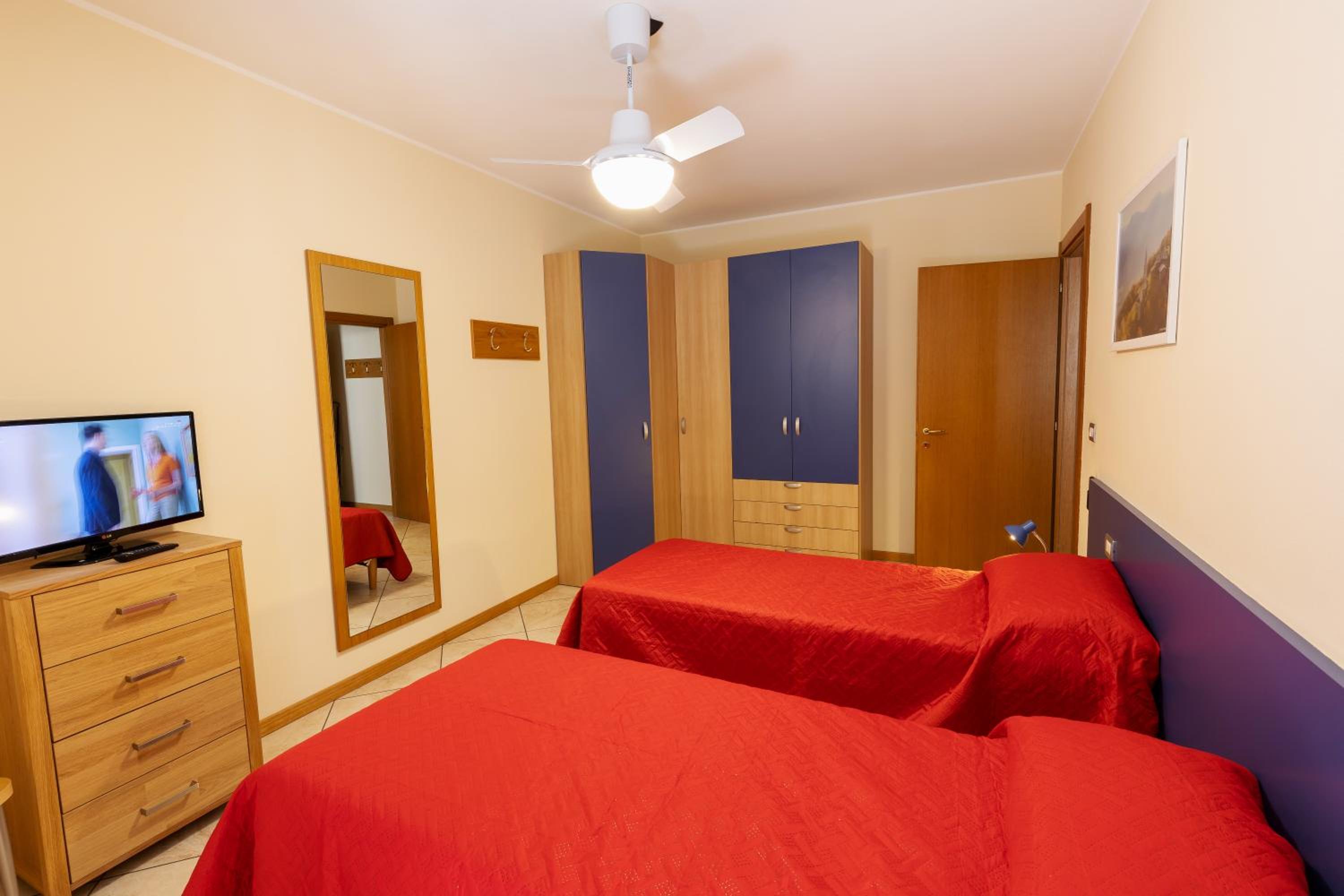 One-Bedroom Apartment - Photo 16