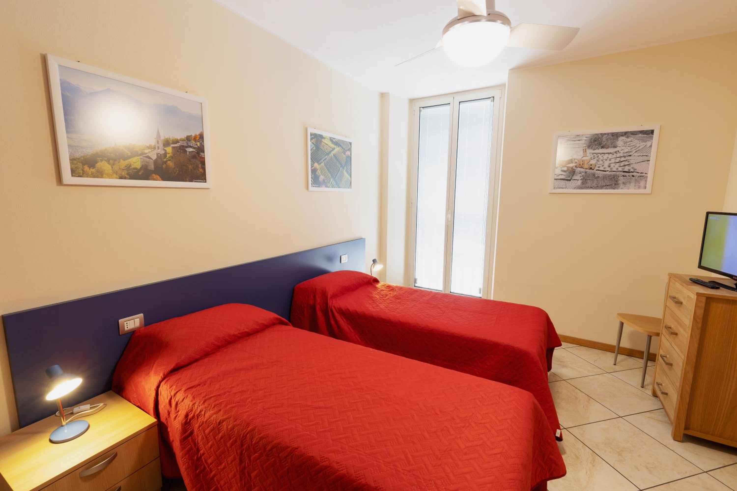 One-Bedroom Apartment - Photo 18