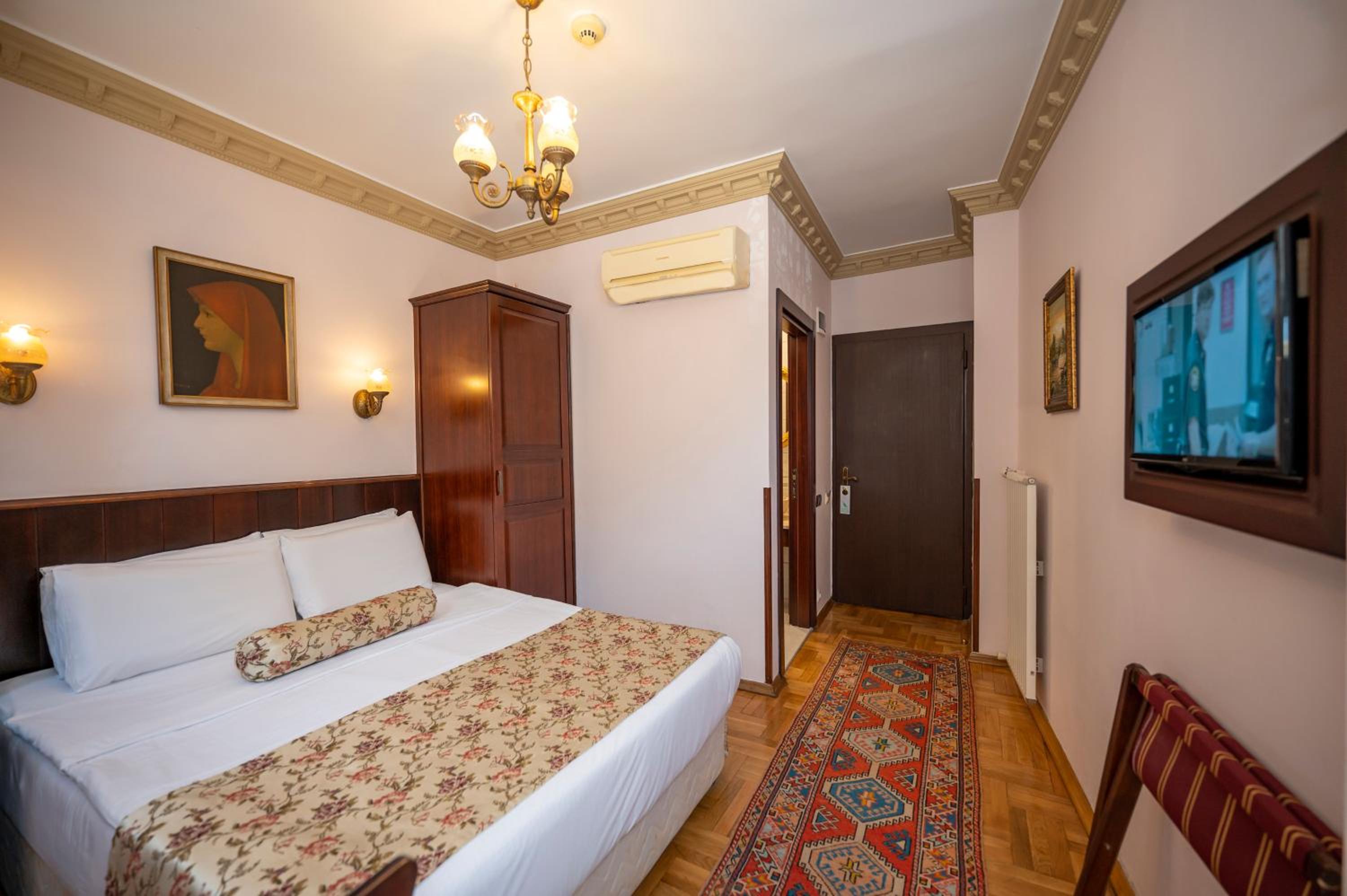 Economy Double Room - Ground Floor photo 2