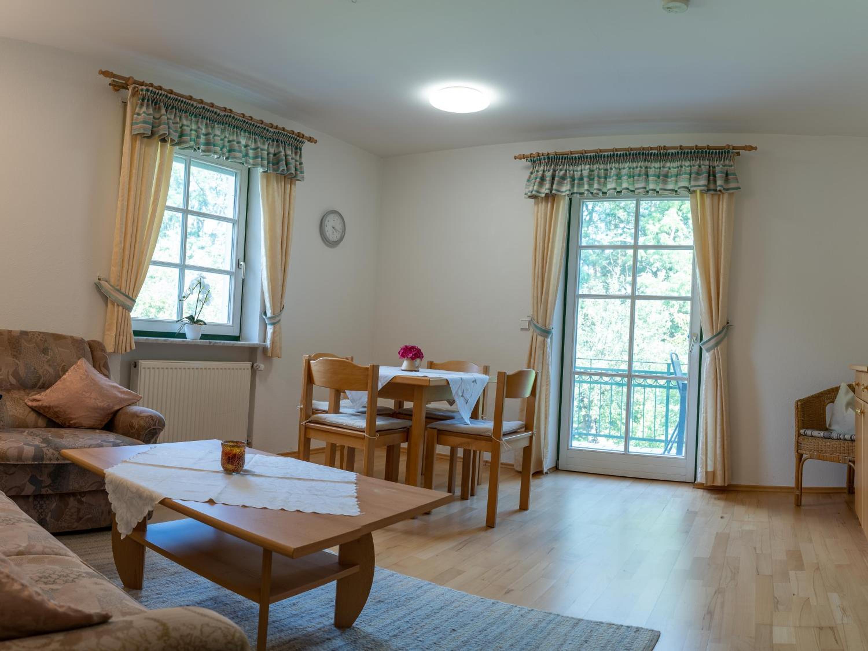 Apartment with Balcony photo 1