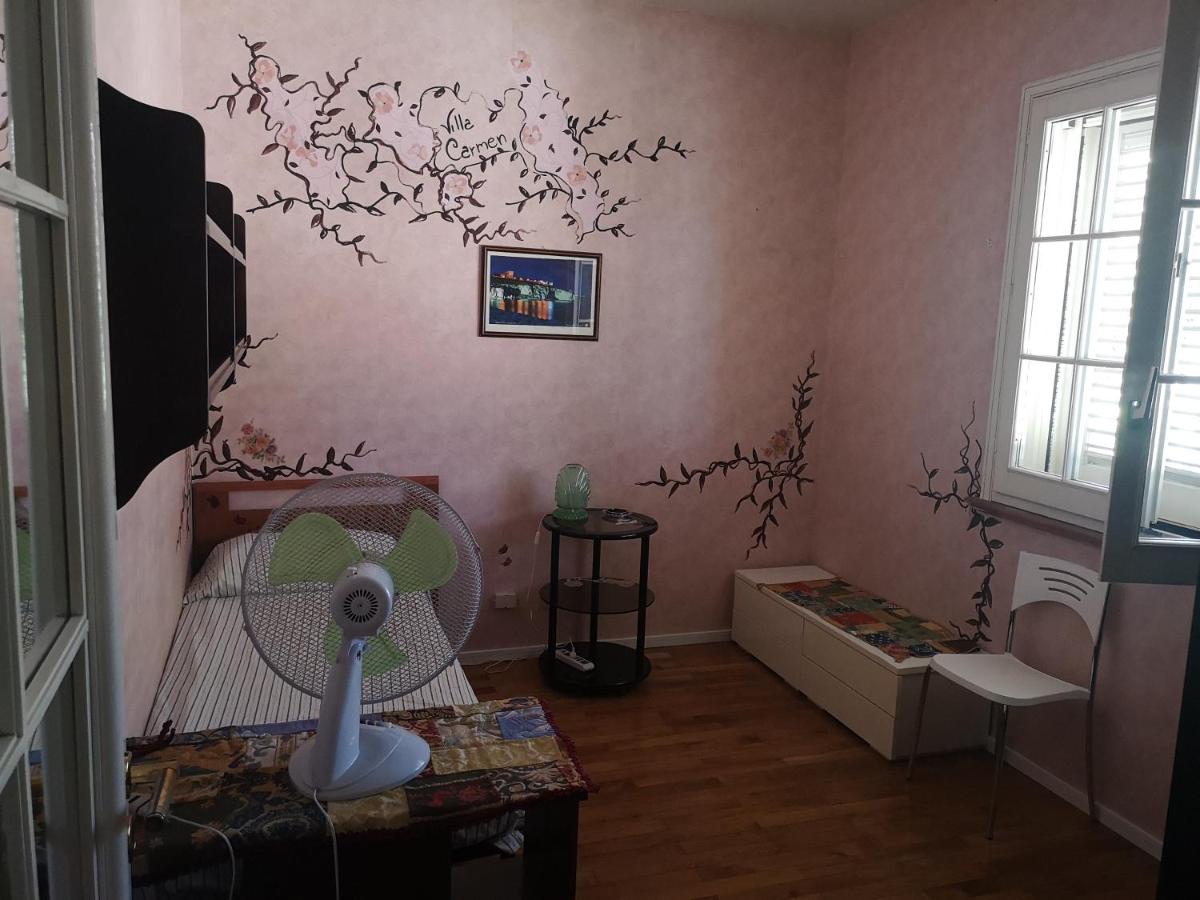 Standard Single Room with Shared Bathroom photo 2