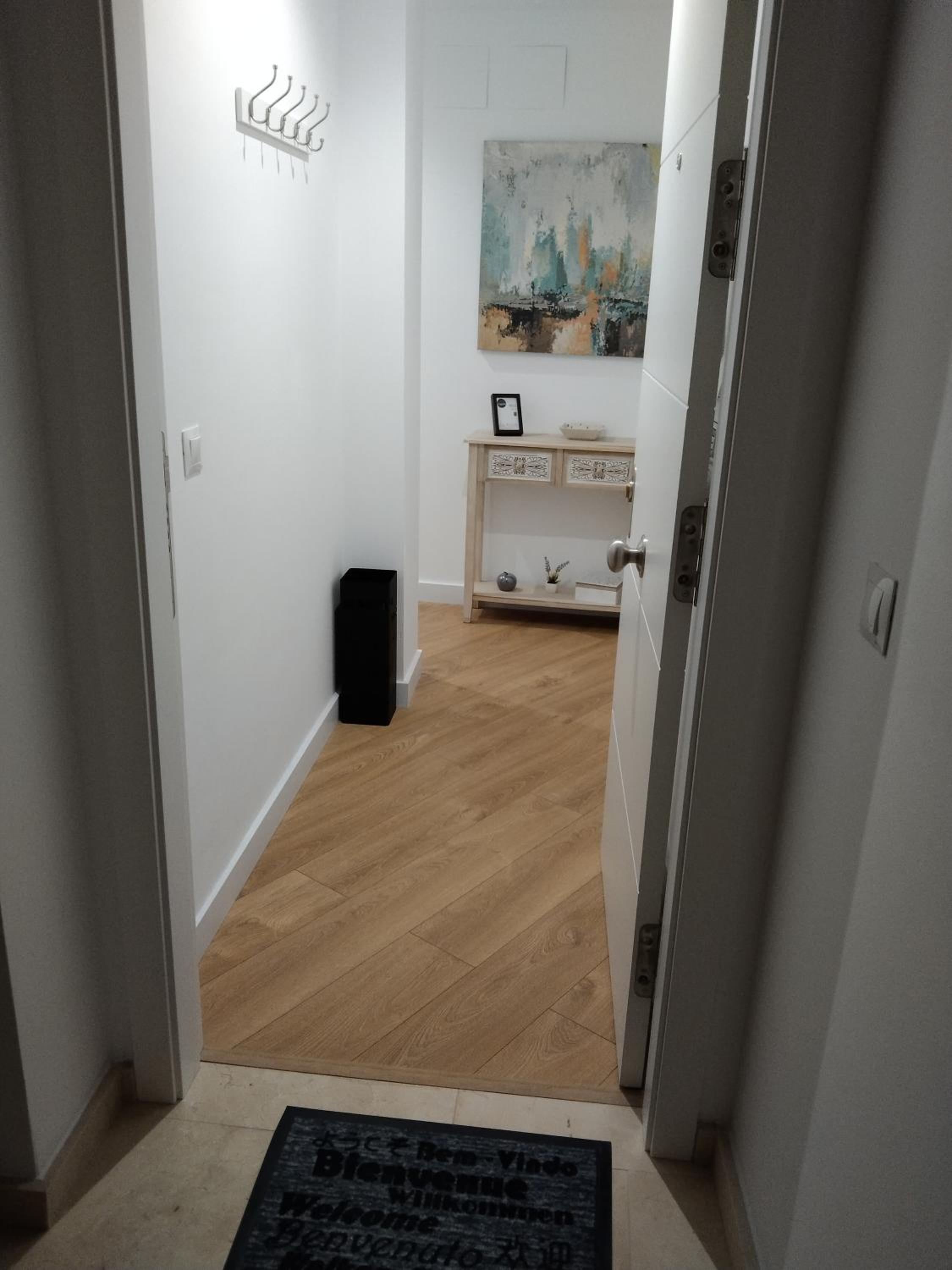 One-Bedroom Apartment photo 3