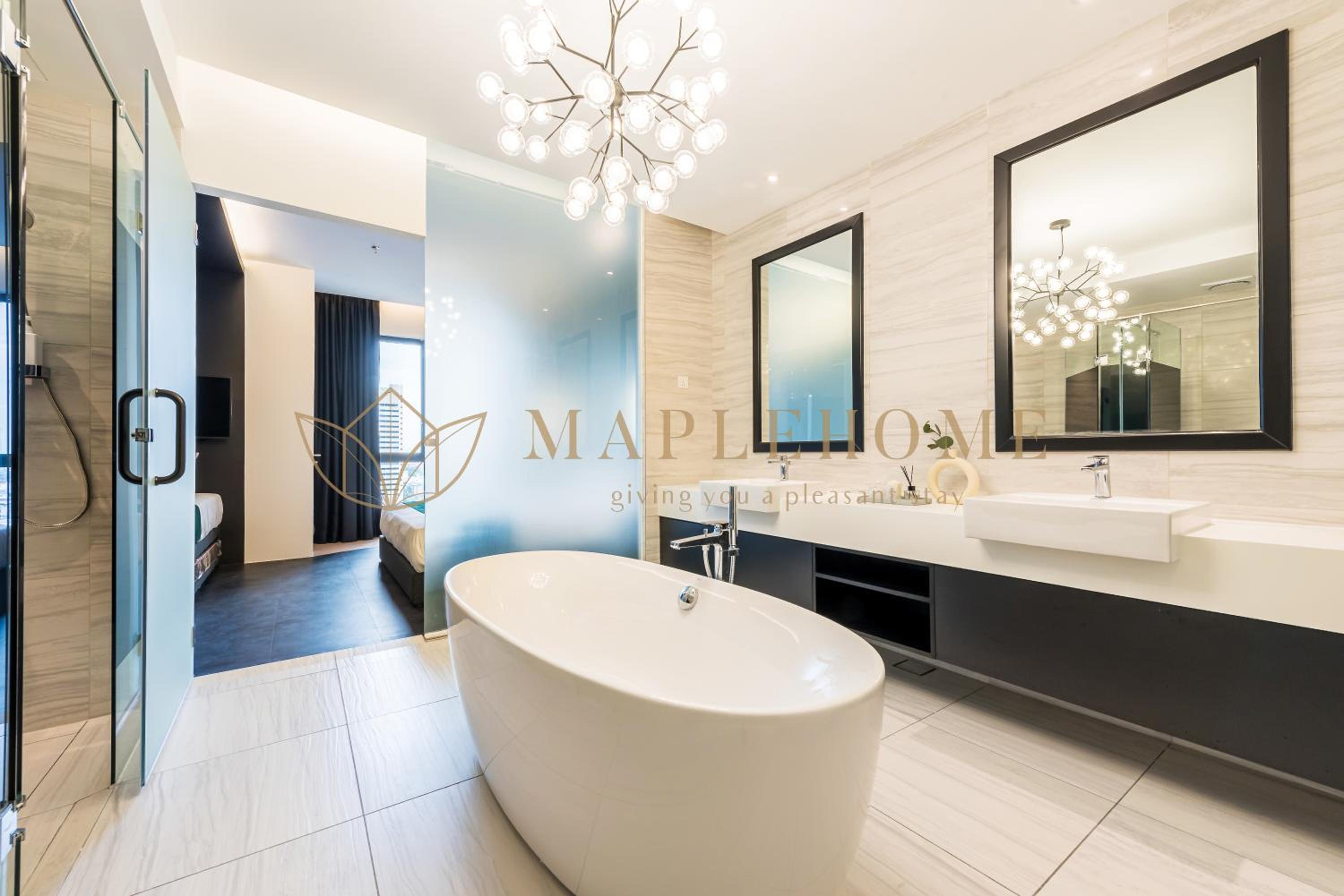 Premier King Suite photo 1