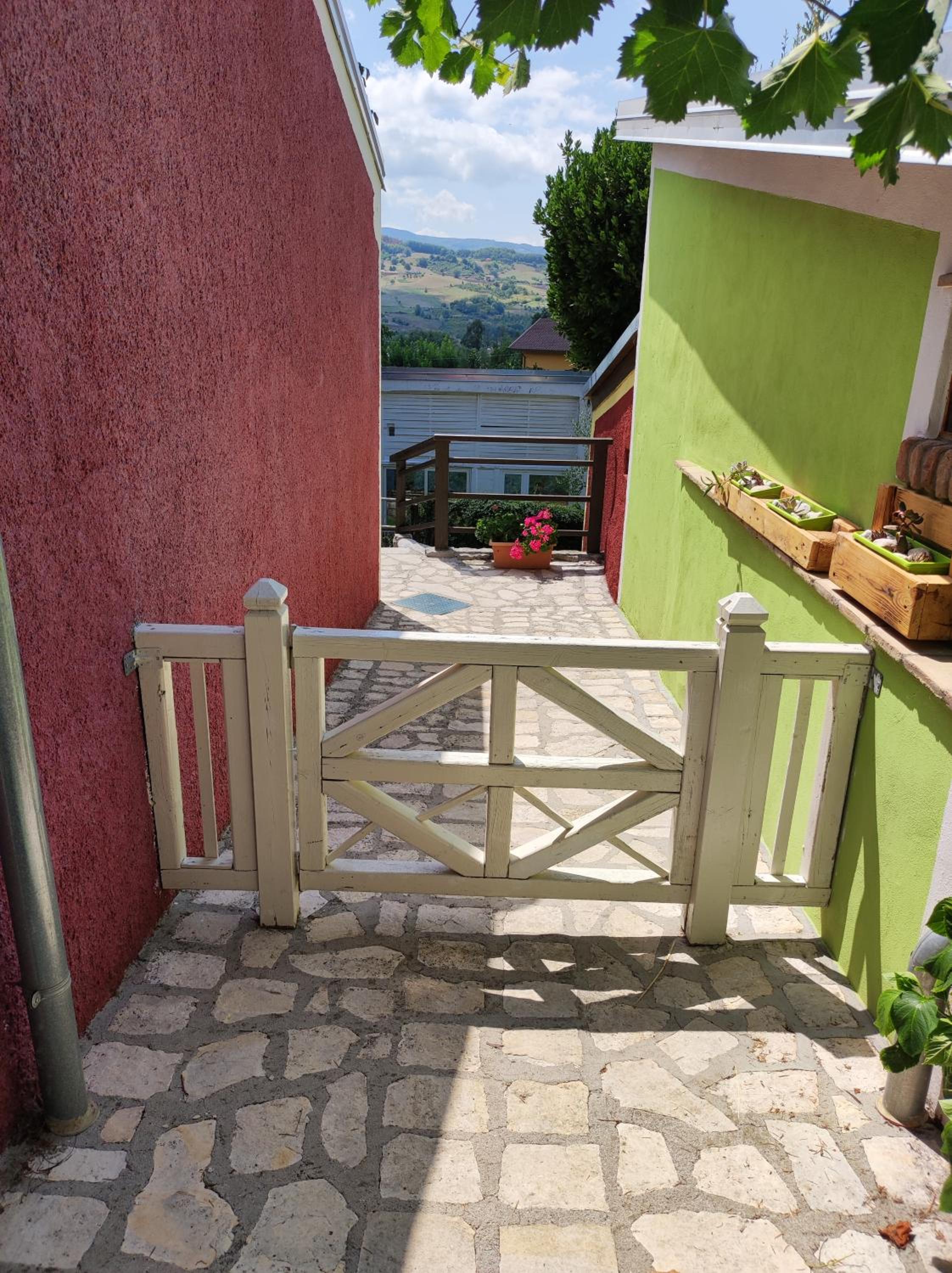 Double Room - Photo 18