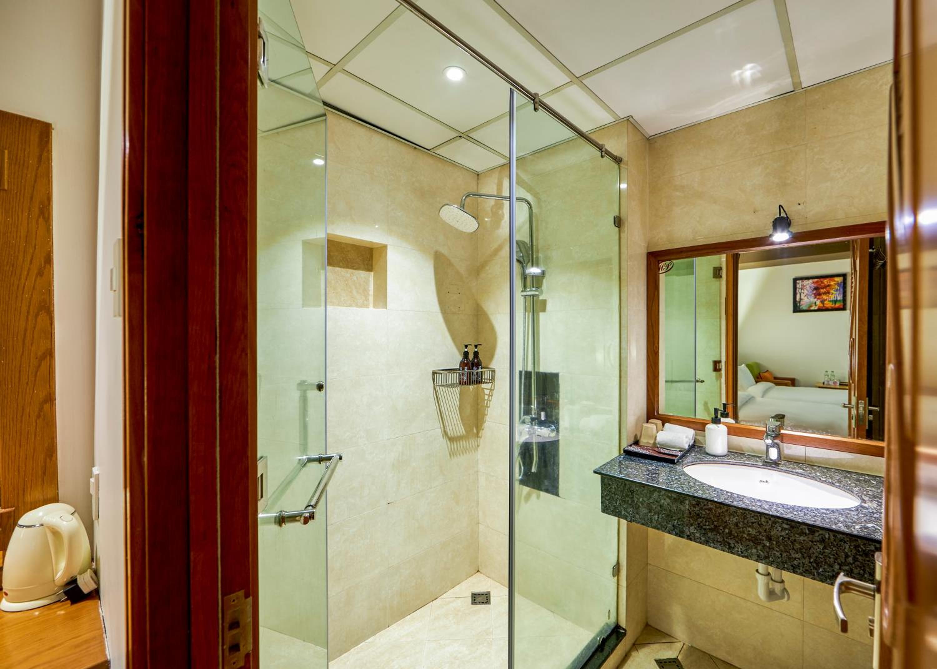 Deluxe Twin Room With Complimentary Daily Snack photo 2