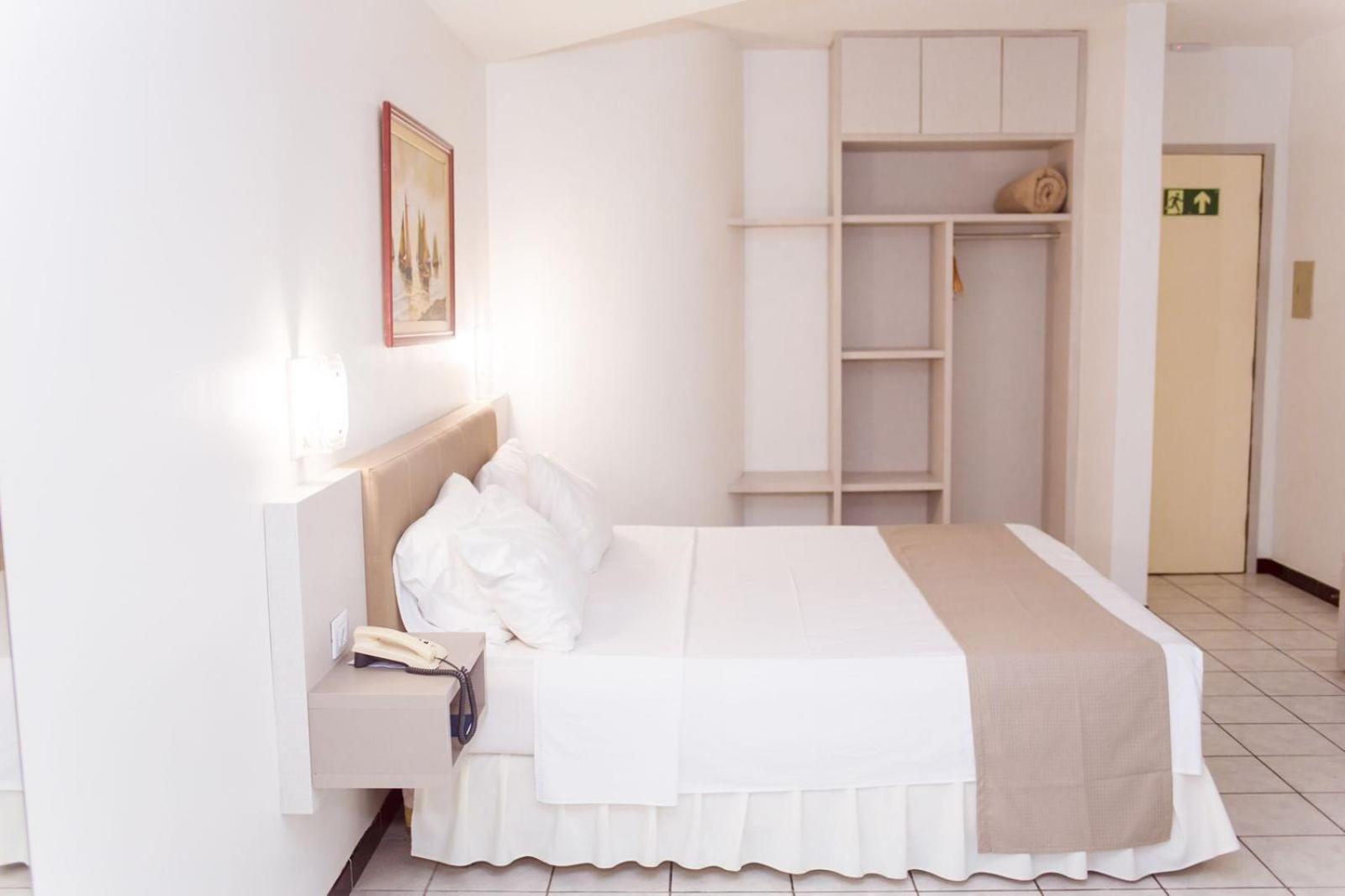 Standard Double or Twin Room - Photo 1