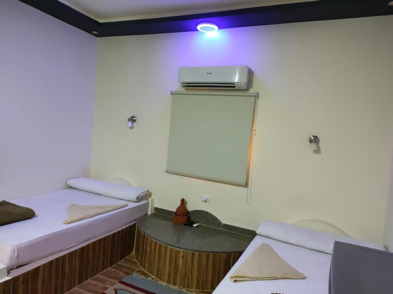 Standard Twin Room - Photo 1