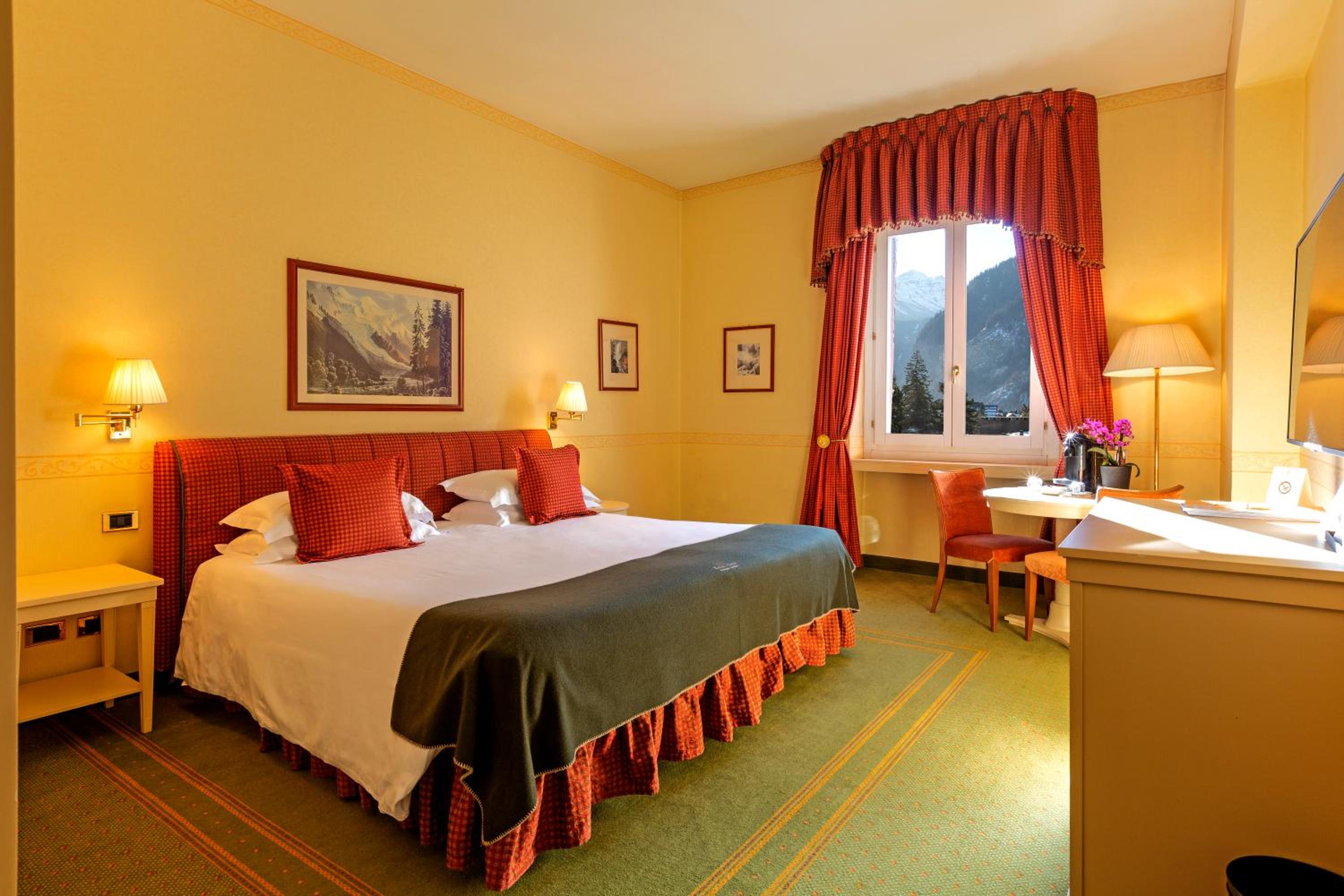 Deluxe Double or Twin Room with Mountain View - Photo 14