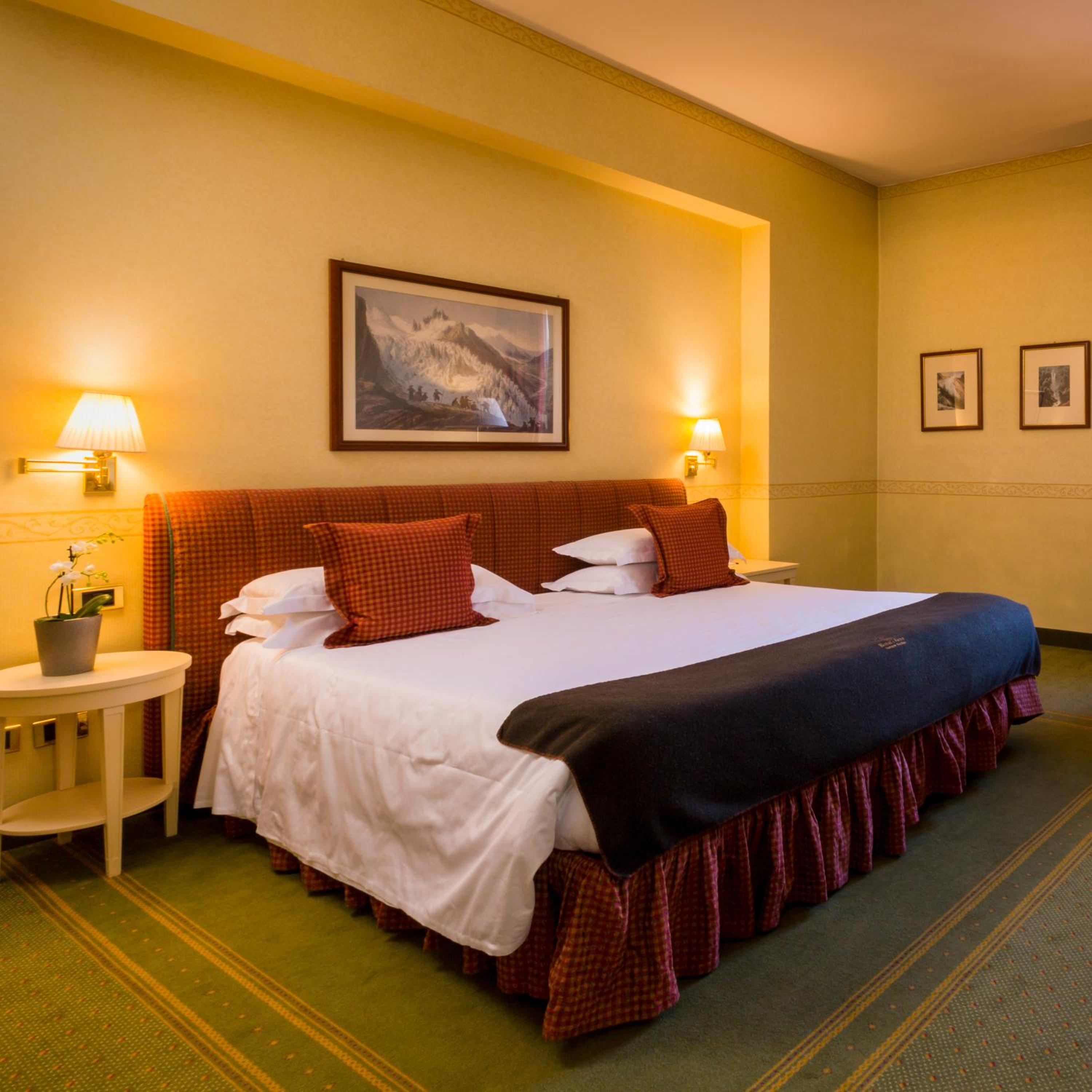 Deluxe Double or Twin Room with Mountain View - Photo 13